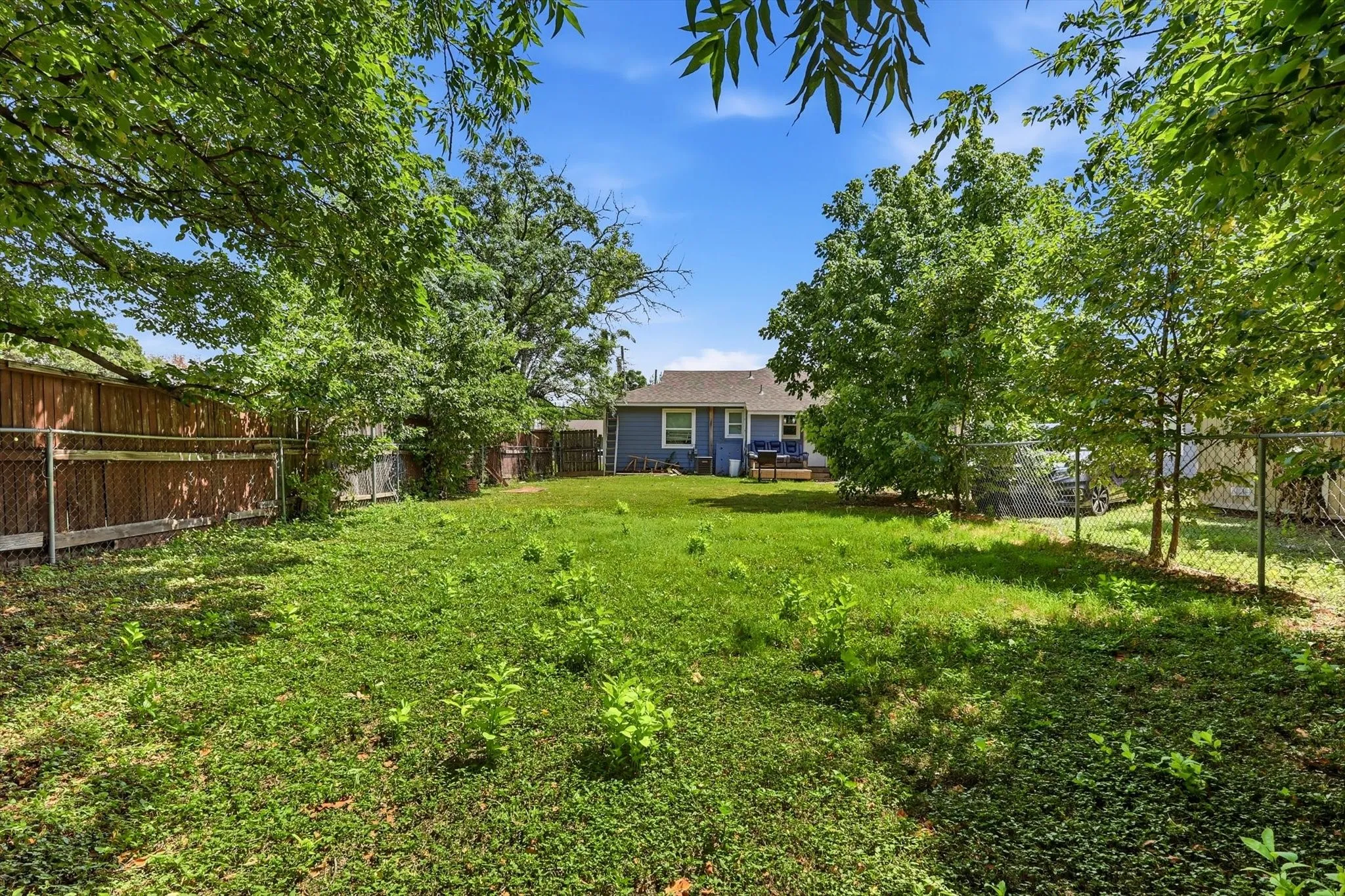 Single Family Residence For Sale in Dallas County , 1307 Stone Drive, Irving, Texas 75061, 4 Bedrooms, 2 Bathrooms, Garage spaces, 1,220 Sqft, built in 1952, Price $314,999, mls#21279655, Real Estate Agent in Irving, Homes For Sale in Dallas county, Homes For Sale in Irving, Realtor in Irving Texas, Real Estate Brokerage Independent Realty Texas, Luminita Cordes Realtor