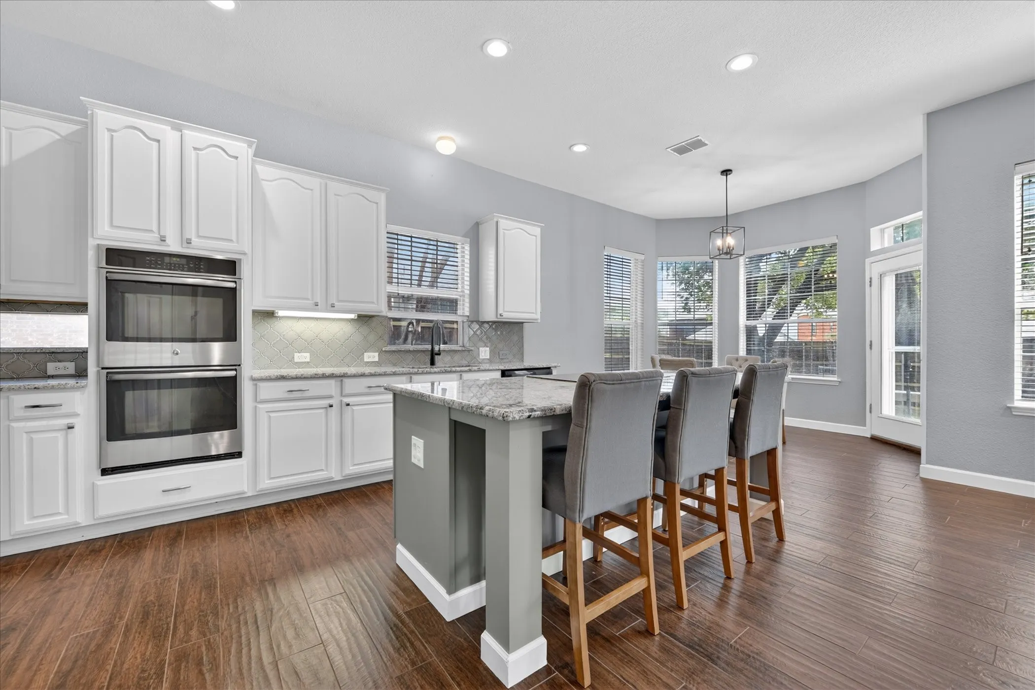 Single Family Residence For Sale in Collin County , 9708 Congressional Drive, Plano, Texas 75025, 5 Bedroom, 3 Bathroom, 2 Garage spaces, 3,216 Sqft, built in 1996, mls#21184230, Real Estate Agent in Plano, Homes For Sale in Collin county, Homes For Sale in Plano, Realtor in Plano Texas, Real Estate Brokerage Independent Realty Texas, Luminita Cordes Realtor