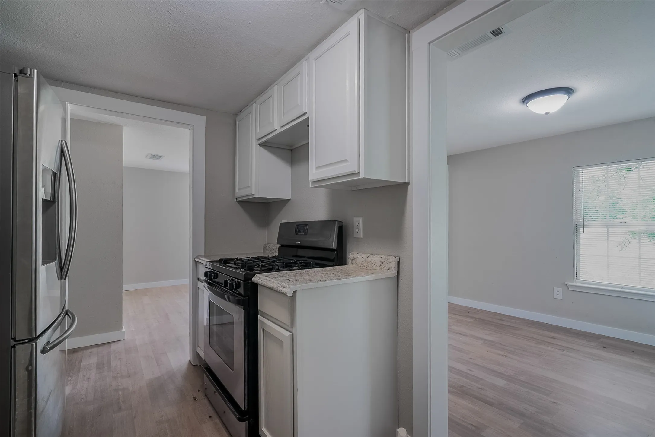 Single Family Residence For Sale in Grayson County , 627 E Pacific Street, Sherman, Texas 75090, 3 Bedroom, 2 Bathroom, Garage spaces, 1,280 Sqft, built in 1950, mls#21277616, Real Estate Agent in Sherman, Homes For Sale in Grayson county, Homes For Sale in Sherman, Realtor in Sherman Texas, Real Estate Brokerage Independent Realty Texas, Luminita Cordes Realtor