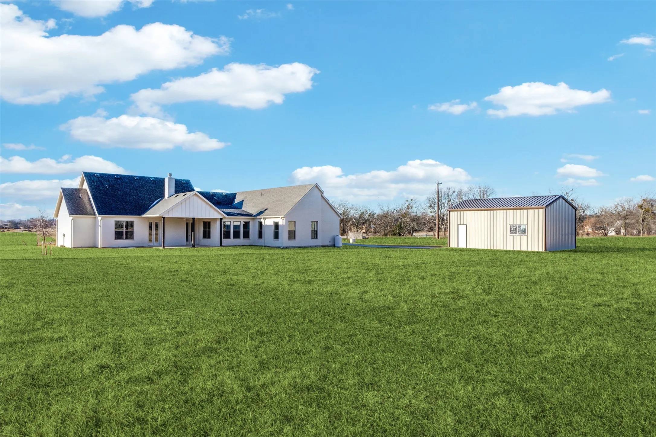 Single Family Residence For Sale in Parker County , 1001 Emery Court, Weatherford, Texas 76087, 3 Bedroom, 3 Bathroom, 3 Garage spaces, 2,670 Sqft, built in 2025, mls#21279600, Real Estate Agent in Weatherford, Homes For Sale in Parker county, Homes For Sale in Weatherford, Realtor in Weatherford Texas, Real Estate Brokerage Independent Realty Texas, Luminita Cordes Realtor
