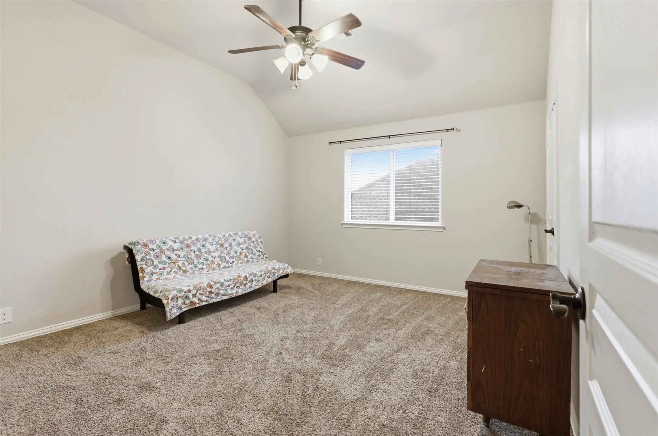 Single Family Residence For Sale in Johnson County , 1385 Litchfield Lane, Burleson, Texas 76028, 4 Bedroom, 3 Bathroom, 3 Garage spaces, 2,791 Sqft, built in 2016, mls#21277472, Real Estate Agent in Burleson, Homes For Sale in Johnson county, Homes For Sale in Burleson, Realtor in Burleson Texas, Real Estate Brokerage Independent Realty Texas, Luminita Cordes Realtor