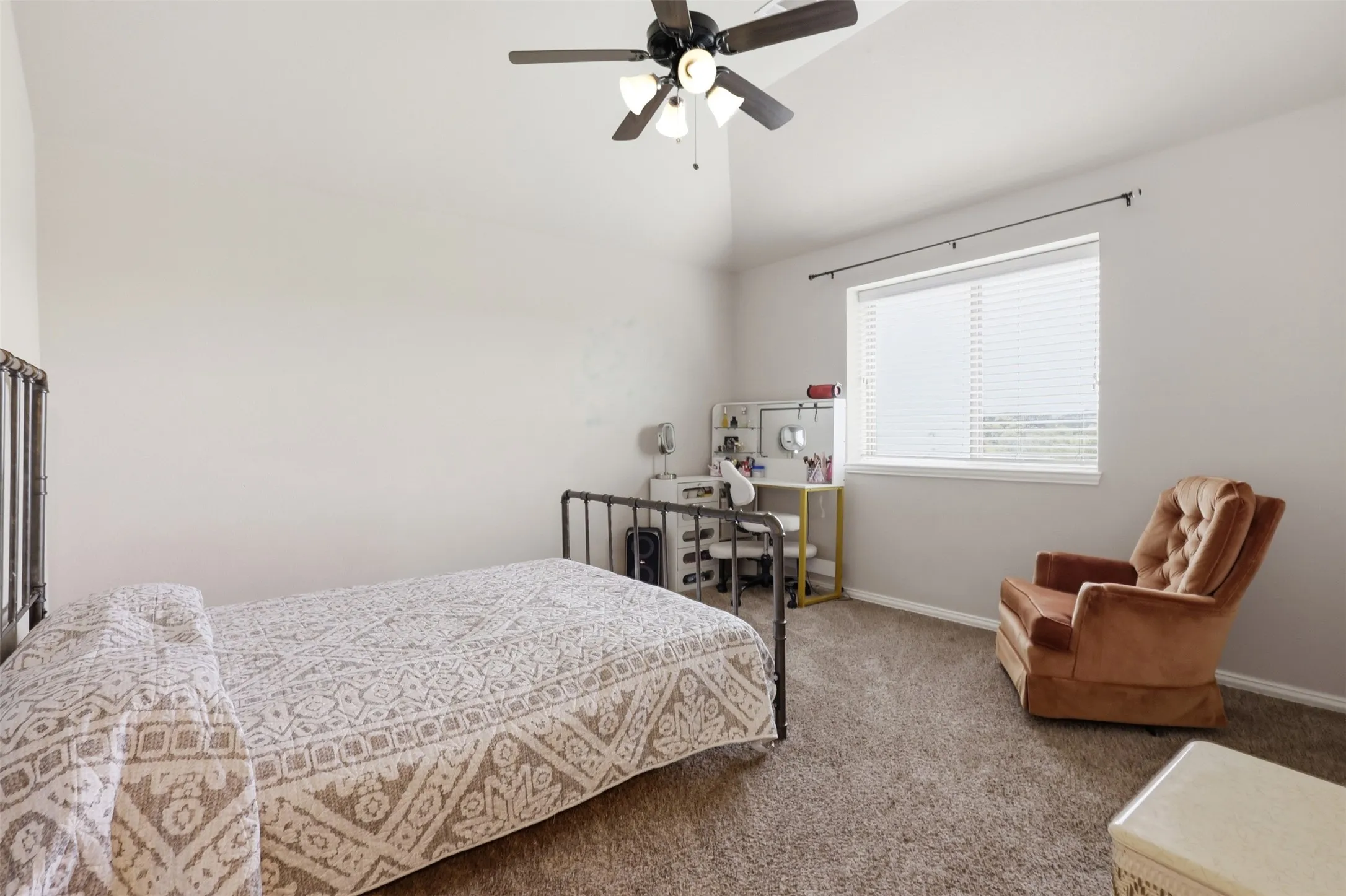 Single Family Residence For Sale in Johnson County , 1385 Litchfield Lane, Burleson, Texas 76028, 4 Bedroom, 3 Bathroom, 3 Garage spaces, 2,791 Sqft, built in 2016, mls#21277472, Real Estate Agent in Burleson, Homes For Sale in Johnson county, Homes For Sale in Burleson, Realtor in Burleson Texas, Real Estate Brokerage Independent Realty Texas, Luminita Cordes Realtor