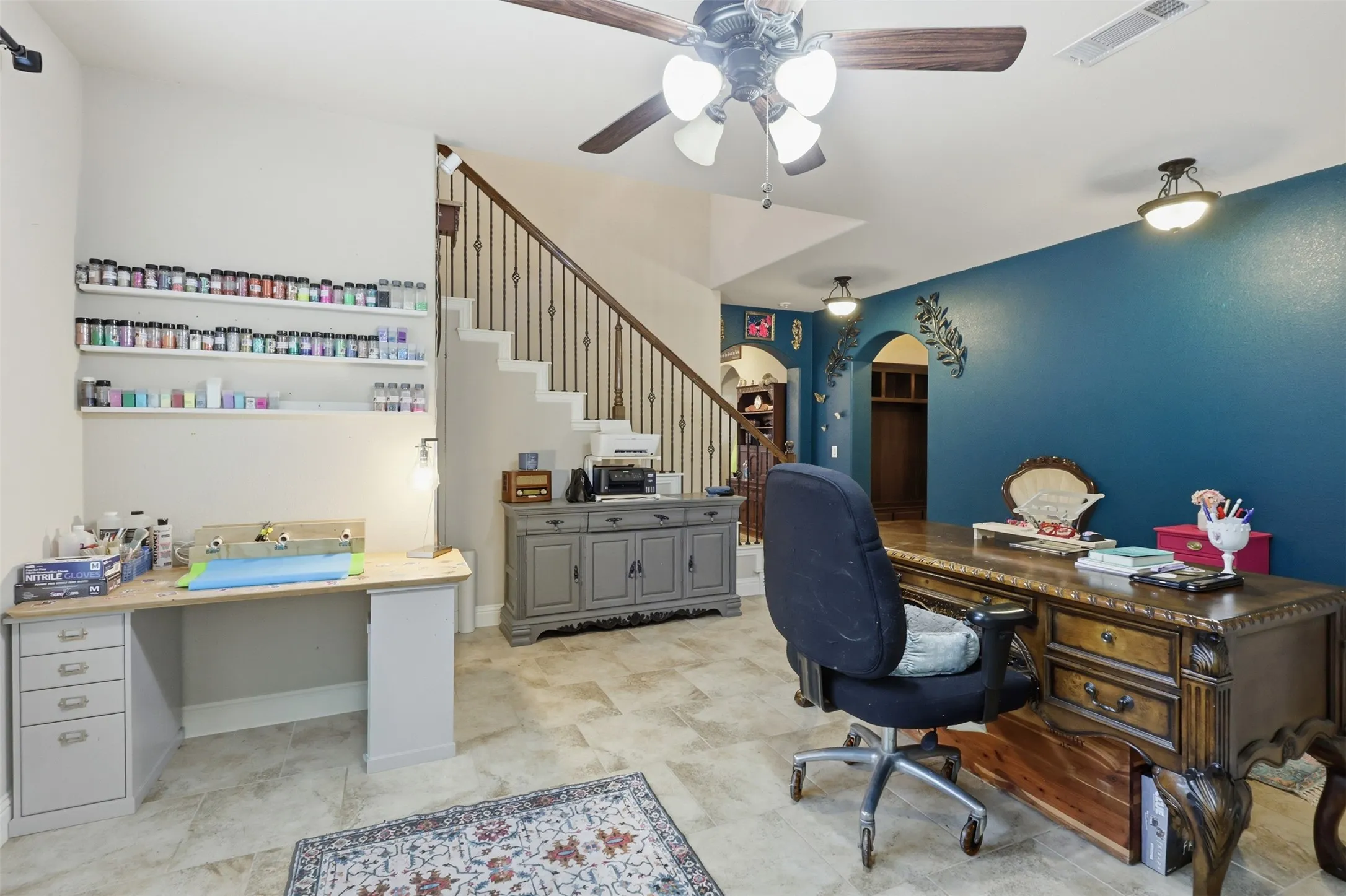 Single Family Residence For Sale in Johnson County , 1385 Litchfield Lane, Burleson, Texas 76028, 4 Bedroom, 3 Bathroom, 3 Garage spaces, 2,791 Sqft, built in 2016, mls#21277472, Real Estate Agent in Burleson, Homes For Sale in Johnson county, Homes For Sale in Burleson, Realtor in Burleson Texas, Real Estate Brokerage Independent Realty Texas, Luminita Cordes Realtor
