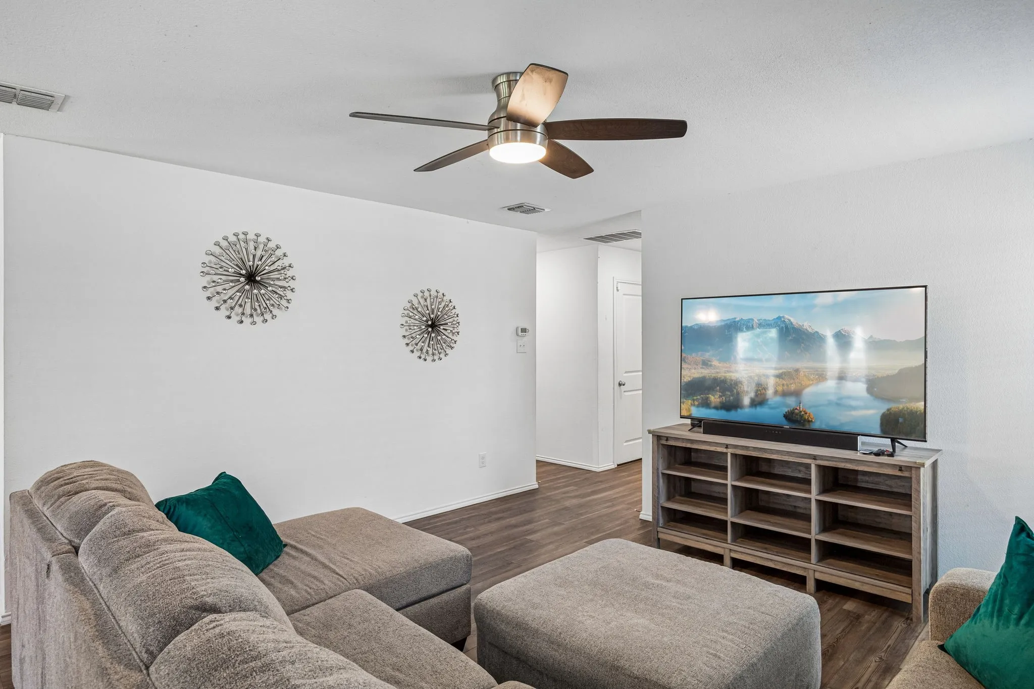 Single Family Residence For Sale in Collin County , 1806 River Crossing Drive, Anna, Texas 75409, 3 Bedroom, 2 Bathroom, 2 Garage spaces, 1,281 Sqft, built in 2021, mls#21277739, Real Estate Agent in Anna, Homes For Sale in Collin county, Homes For Sale in Anna, Realtor in Anna Texas, Real Estate Brokerage Independent Realty Texas, Luminita Cordes Realtor