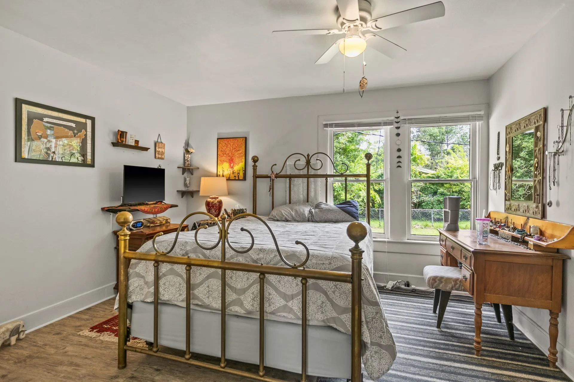 Single Family Residence For Sale in Gregg County , 103 S Sun Camp Road, White Oak, Texas 75693, 3 Bedrooms, 2 Bathrooms, Garage spaces, 1,496 Sqft, built in 1950, Price $175,000, mls#21277093, Real Estate Agent in White Oak, Homes For Sale in Gregg county, Homes For Sale in White Oak, Realtor in White Oak Texas, Real Estate Brokerage Independent Realty Texas, Luminita Cordes Realtor