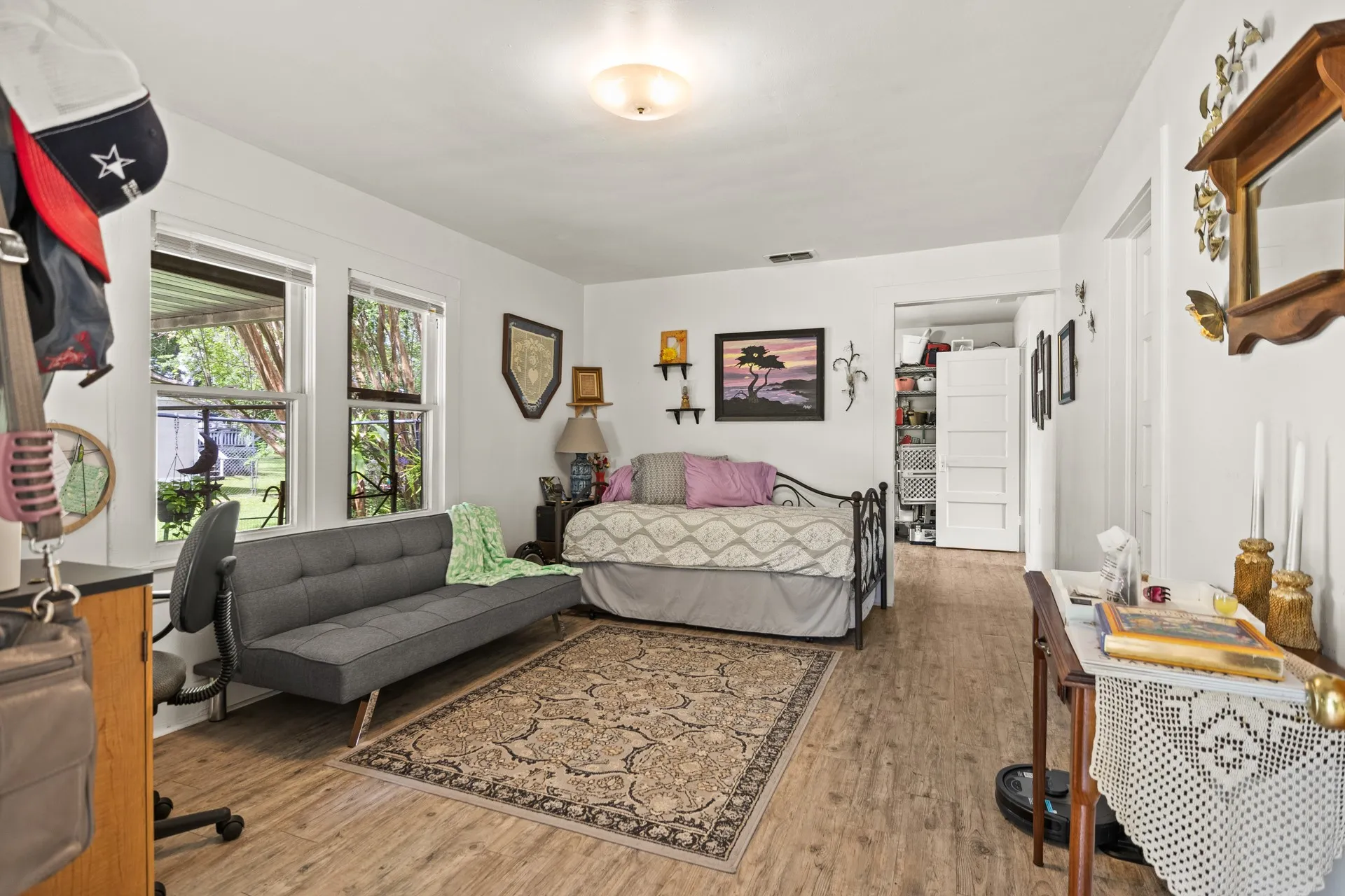 Single Family Residence For Sale in Gregg County , 103 S Sun Camp Road, White Oak, Texas 75693, 3 Bedrooms, 2 Bathrooms, Garage spaces, 1,496 Sqft, built in 1950, Price $175,000, mls#21277093, Real Estate Agent in White Oak, Homes For Sale in Gregg county, Homes For Sale in White Oak, Realtor in White Oak Texas, Real Estate Brokerage Independent Realty Texas, Luminita Cordes Realtor