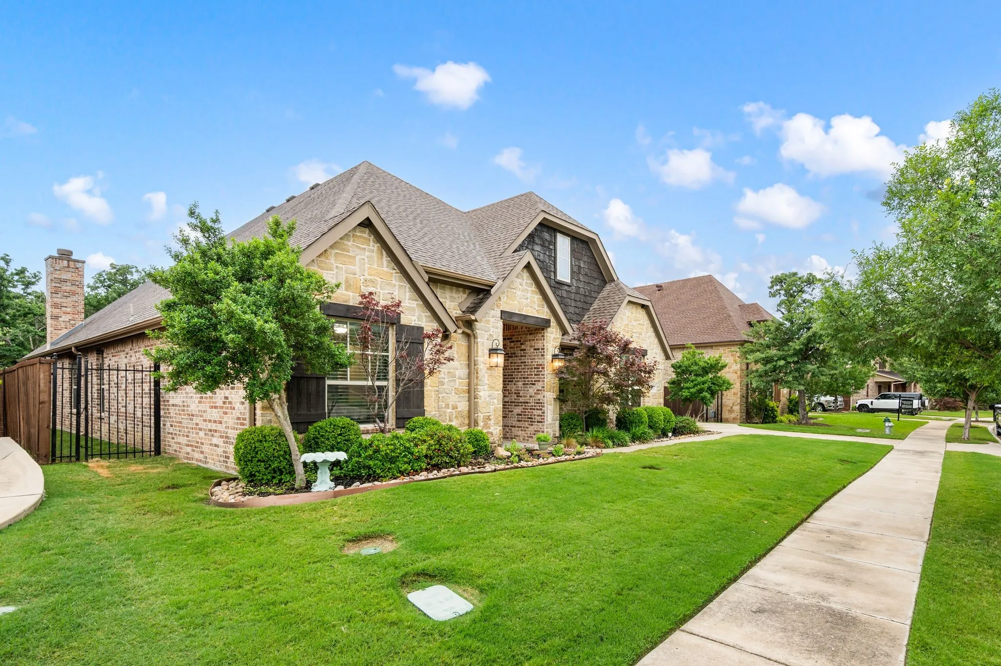 Single Family Residence For Sale in Denton County , 308 Boonesville Bend, Argyle, Texas 76226, 4 Bedroom, 3 Bathroom, 3 Garage spaces, 3,306 Sqft, built in 2014, mls#21260815, Real Estate Agent in Argyle, Homes For Sale in Denton county, Homes For Sale in Argyle, Realtor in Argyle Texas, Real Estate Brokerage Independent Realty Texas, Luminita Cordes Realtor