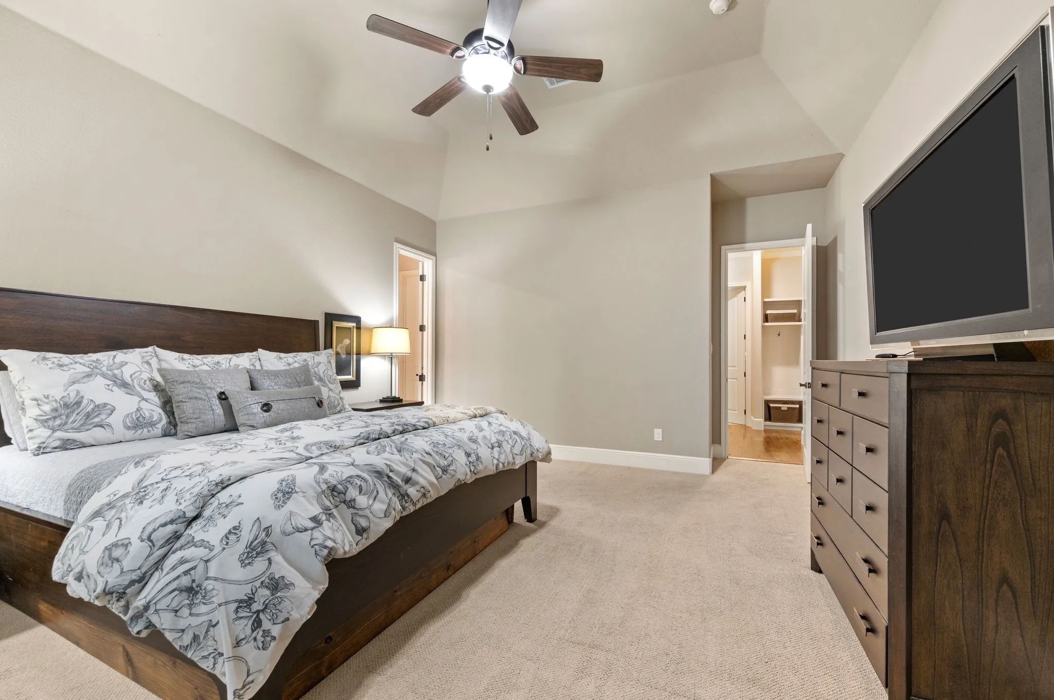 Single Family Residence For Sale in Denton County , 308 Boonesville Bend, Argyle, Texas 76226, 4 Bedroom, 3 Bathroom, 3 Garage spaces, 3,306 Sqft, built in 2014, mls#21260815, Real Estate Agent in Argyle, Homes For Sale in Denton county, Homes For Sale in Argyle, Realtor in Argyle Texas, Real Estate Brokerage Independent Realty Texas, Luminita Cordes Realtor