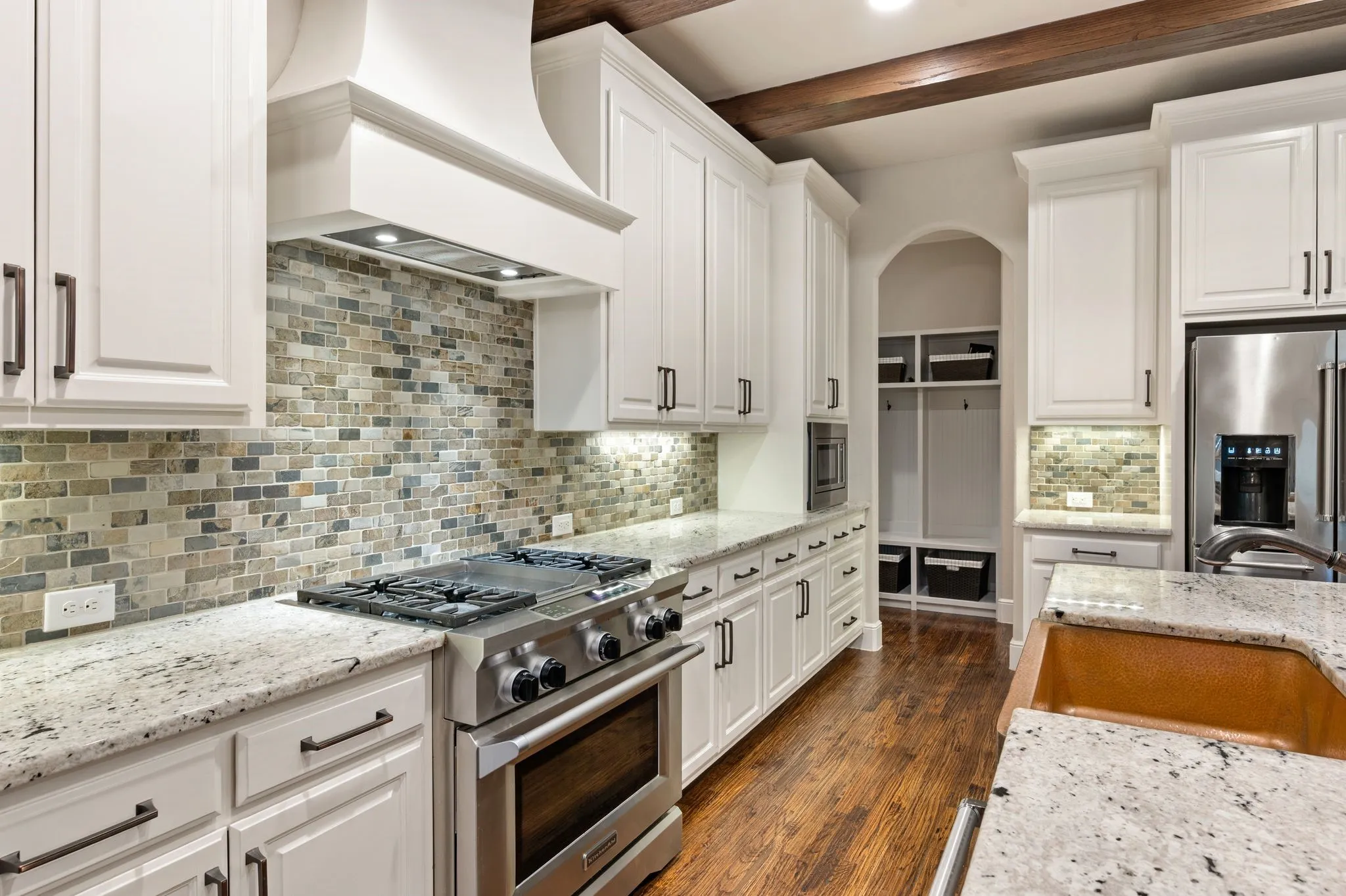 Single Family Residence For Sale in Denton County , 308 Boonesville Bend, Argyle, Texas 76226, 4 Bedroom, 3 Bathroom, 3 Garage spaces, 3,306 Sqft, built in 2014, mls#21260815, Real Estate Agent in Argyle, Homes For Sale in Denton county, Homes For Sale in Argyle, Realtor in Argyle Texas, Real Estate Brokerage Independent Realty Texas, Luminita Cordes Realtor
