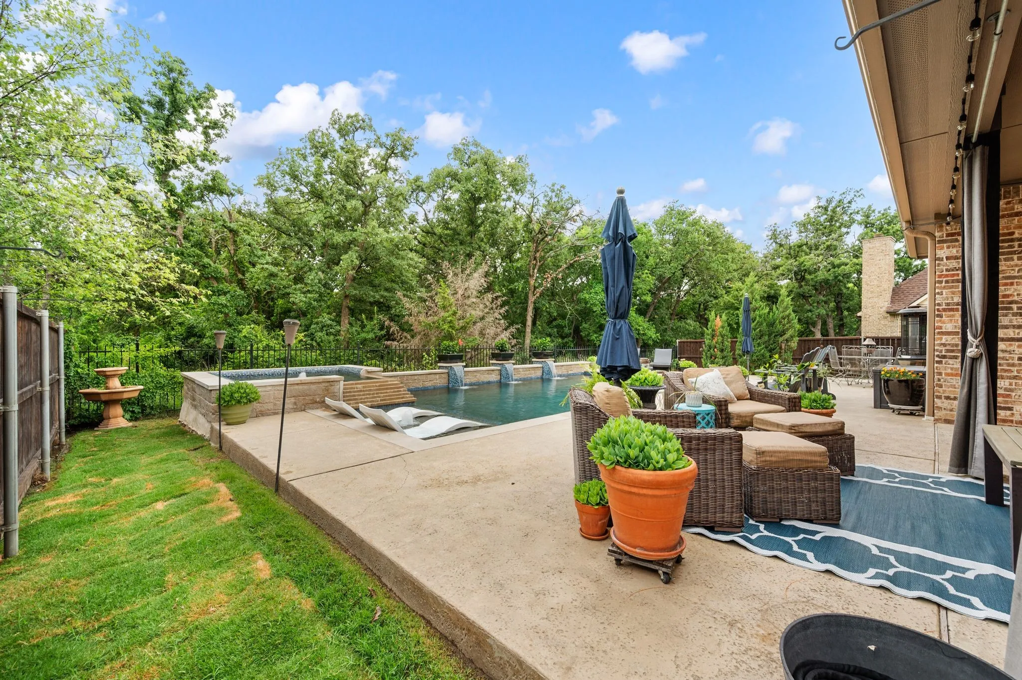 Single Family Residence For Sale in Denton County , 308 Boonesville Bend, Argyle, Texas 76226, 4 Bedroom, 3 Bathroom, 3 Garage spaces, 3,306 Sqft, built in 2014, mls#21260815, Real Estate Agent in Argyle, Homes For Sale in Denton county, Homes For Sale in Argyle, Realtor in Argyle Texas, Real Estate Brokerage Independent Realty Texas, Luminita Cordes Realtor