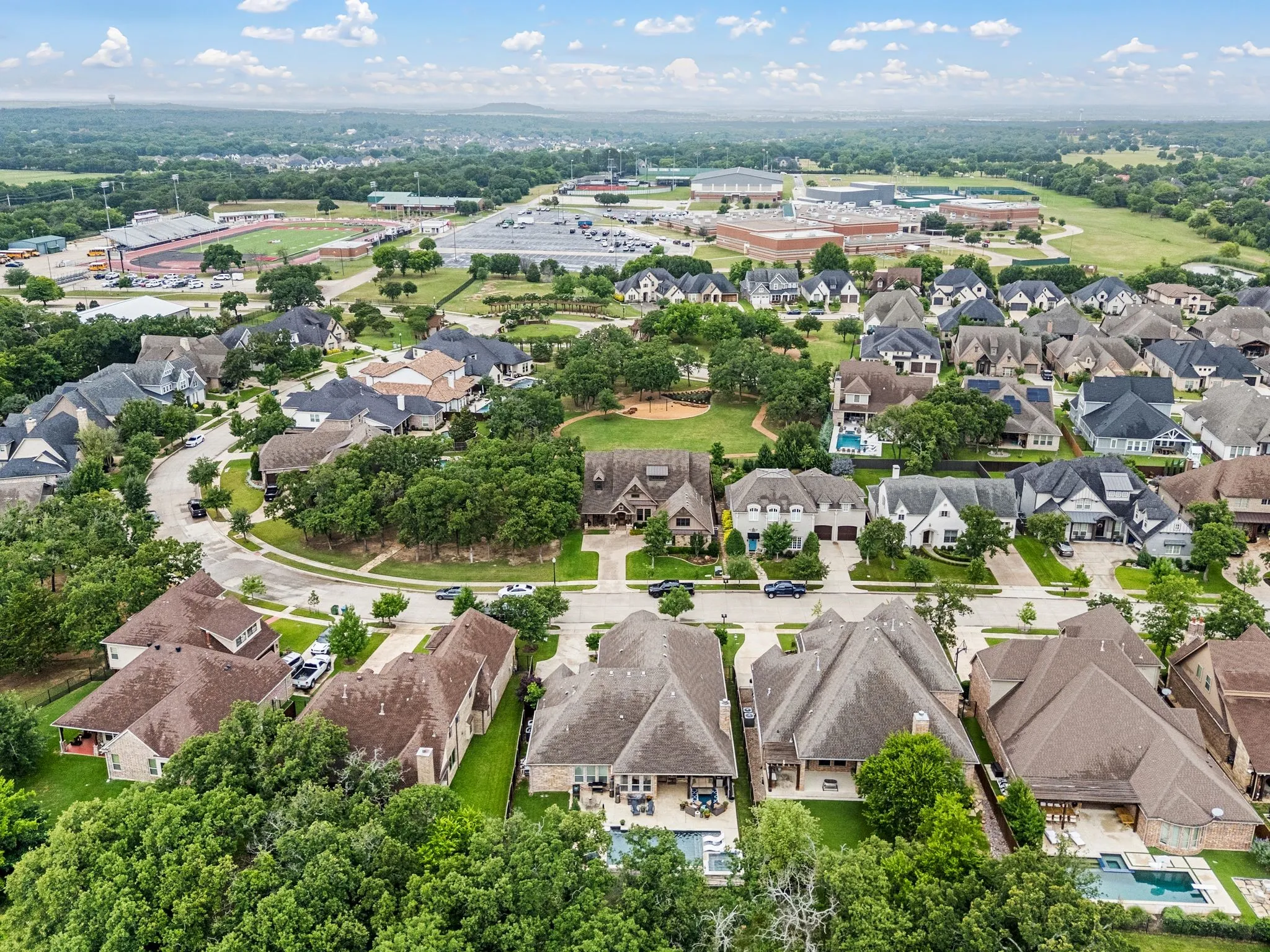 Single Family Residence For Sale in Denton County , 308 Boonesville Bend, Argyle, Texas 76226, 4 Bedroom, 3 Bathroom, 3 Garage spaces, 3,306 Sqft, built in 2014, mls#21260815, Real Estate Agent in Argyle, Homes For Sale in Denton county, Homes For Sale in Argyle, Realtor in Argyle Texas, Real Estate Brokerage Independent Realty Texas, Luminita Cordes Realtor