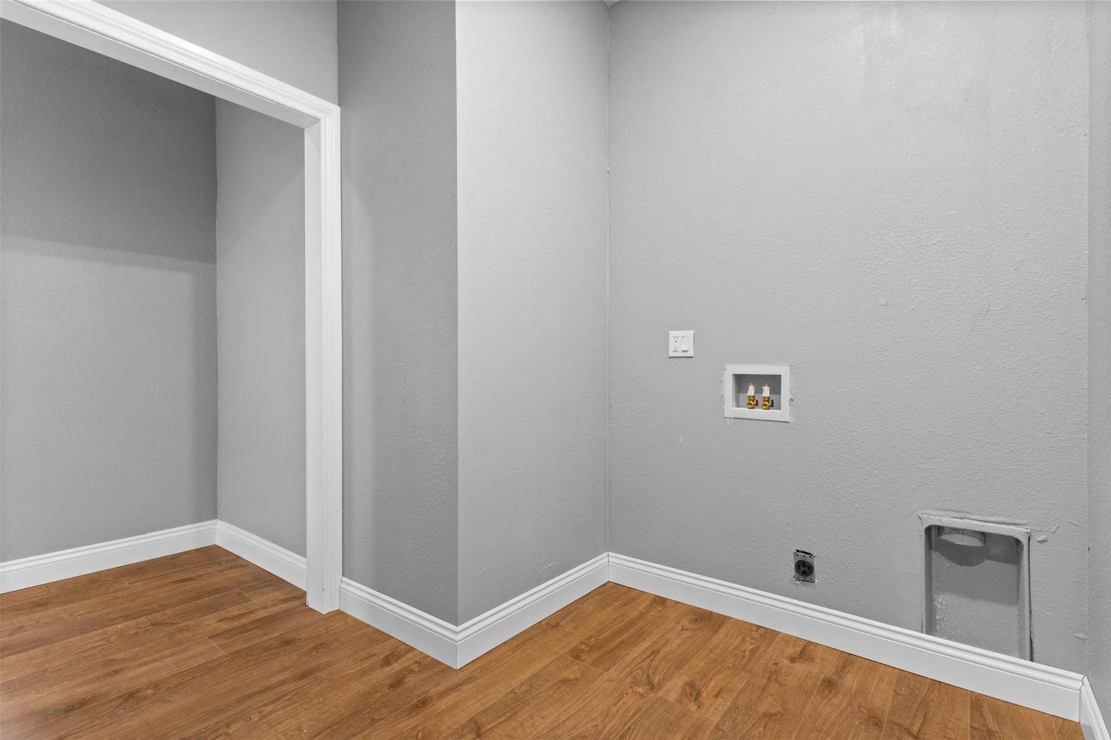 Single Family Residence For Sale in Navarro County , 7074 NE County Rd 1050, Rice, Texas 75155, 3 Bedroom, 2 Bathroom, 2 Garage spaces, 1,416 Sqft, built in 2026, mls#21279701, Real Estate Agent in Rice, Homes For Sale in Navarro county, Homes For Sale in Rice, Realtor in Rice Texas, Real Estate Brokerage Independent Realty Texas, Luminita Cordes Realtor