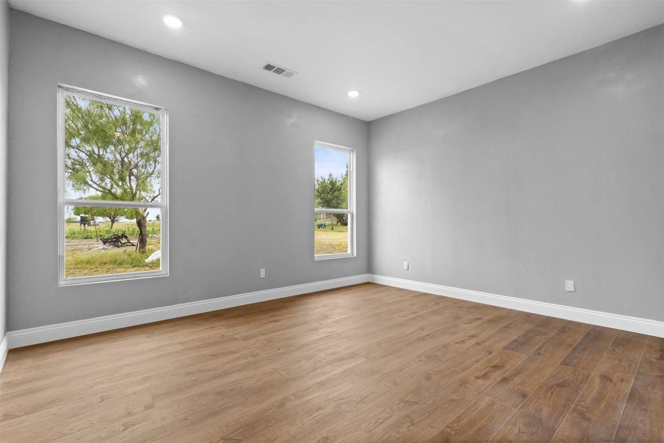 Single Family Residence For Sale in Navarro County , 7074 NE County Rd 1050, Rice, Texas 75155, 3 Bedroom, 2 Bathroom, 2 Garage spaces, 1,416 Sqft, built in 2026, mls#21279701, Real Estate Agent in Rice, Homes For Sale in Navarro county, Homes For Sale in Rice, Realtor in Rice Texas, Real Estate Brokerage Independent Realty Texas, Luminita Cordes Realtor