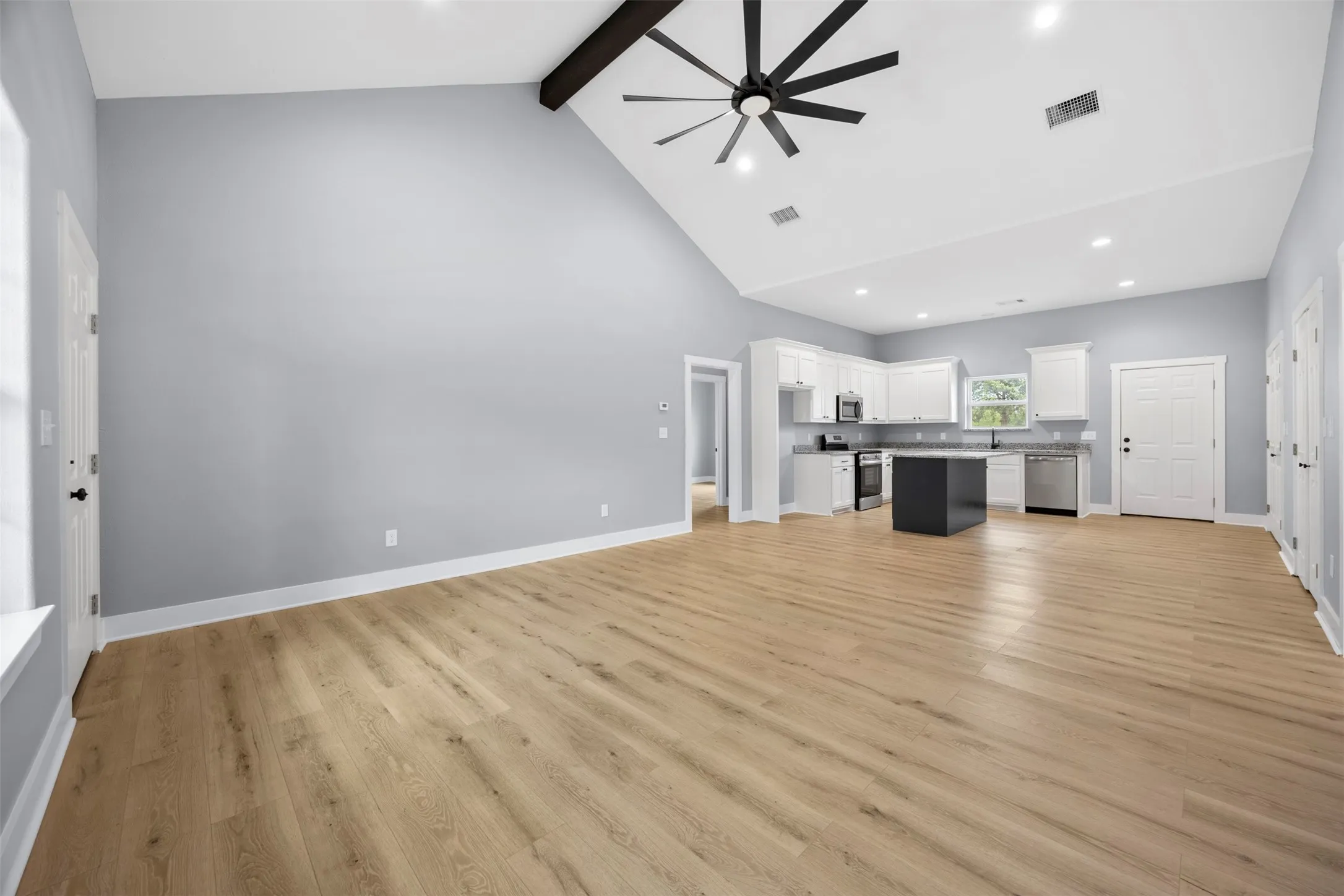 Single Family Residence For Sale in Ellis County , 141 Brazier Road, Ennis, Texas 75119, 3 Bedroom, 2 Bathroom, 2 Garage spaces, 1,543 Sqft, built in 2026, mls#21279145, Real Estate Agent in Ennis, Homes For Sale in Ellis county, Homes For Sale in Ennis, Realtor in Ennis Texas, Real Estate Brokerage Independent Realty Texas, Luminita Cordes Realtor