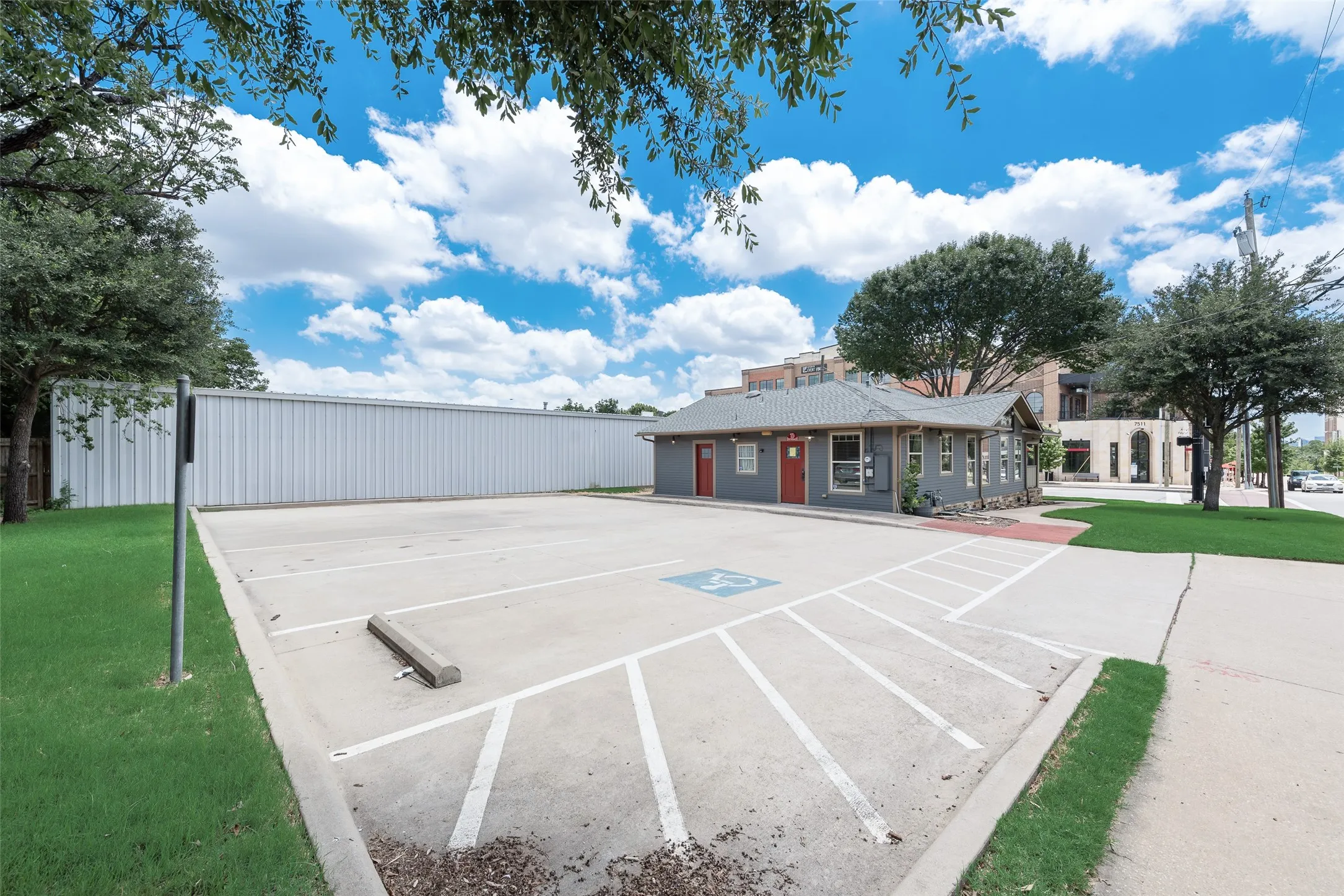 Retail For Sale in Collin County , 7510 Main Street, Frisco, Texas 75033, 0, 0, Garage spaces, 0 Sqft, built in 1948, mls#21278585, Real Estate Agent in Frisco, Homes For Sale in Collin county, Homes For Sale in Frisco, Realtor in Frisco Texas, Real Estate Brokerage Independent Realty Texas, Luminita Cordes Realtor