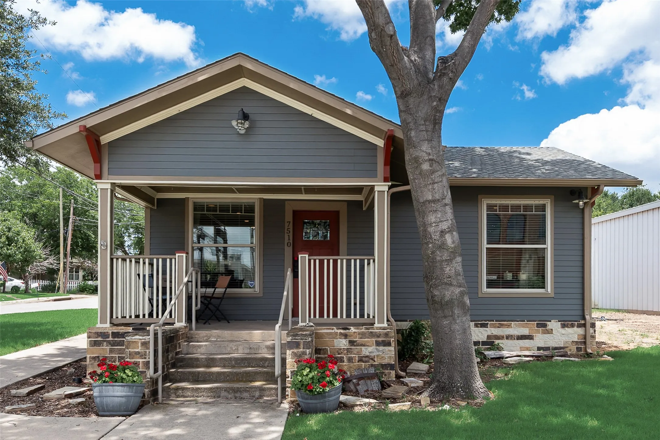 Retail For Sale in Collin County , 7510 Main Street, Frisco, Texas 75033, 0, 0, Garage spaces, 0 Sqft, built in 1948, mls#21278585, Real Estate Agent in Frisco, Homes For Sale in Collin county, Homes For Sale in Frisco, Realtor in Frisco Texas, Real Estate Brokerage Independent Realty Texas, Luminita Cordes Realtor