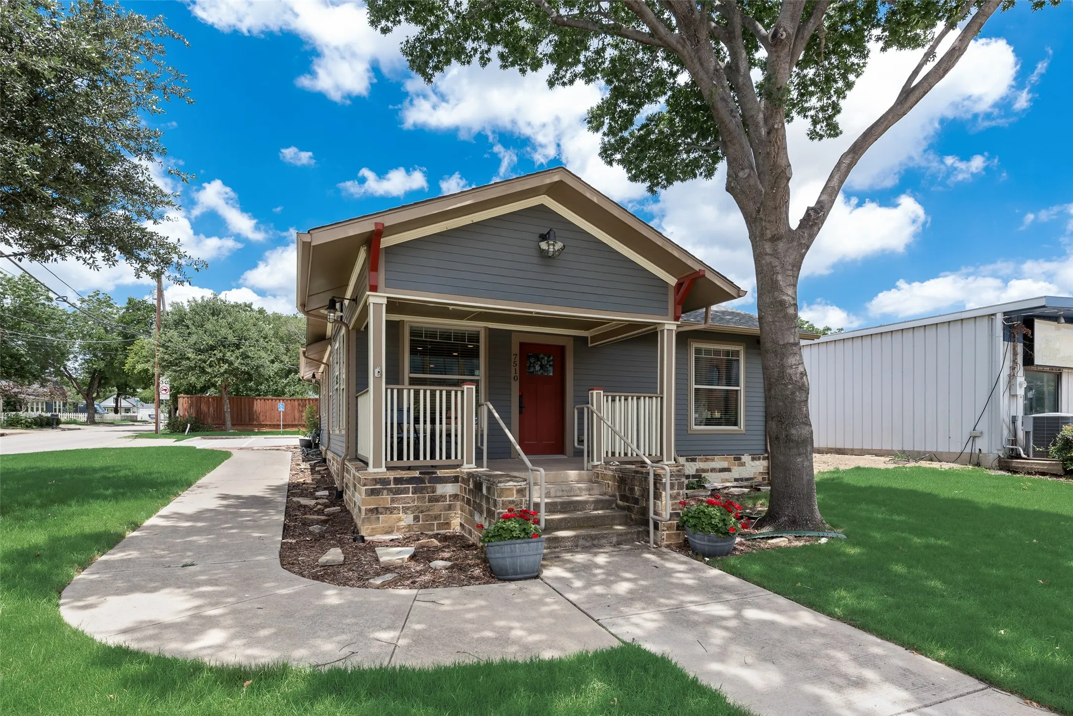 Retail For Sale in Collin County , 7510 Main Street, Frisco, Texas 75033, 0, 0, Garage spaces, 0 Sqft, built in 1948, mls#21278585, Real Estate Agent in Frisco, Homes For Sale in Collin county, Homes For Sale in Frisco, Realtor in Frisco Texas, Real Estate Brokerage Independent Realty Texas, Luminita Cordes Realtor