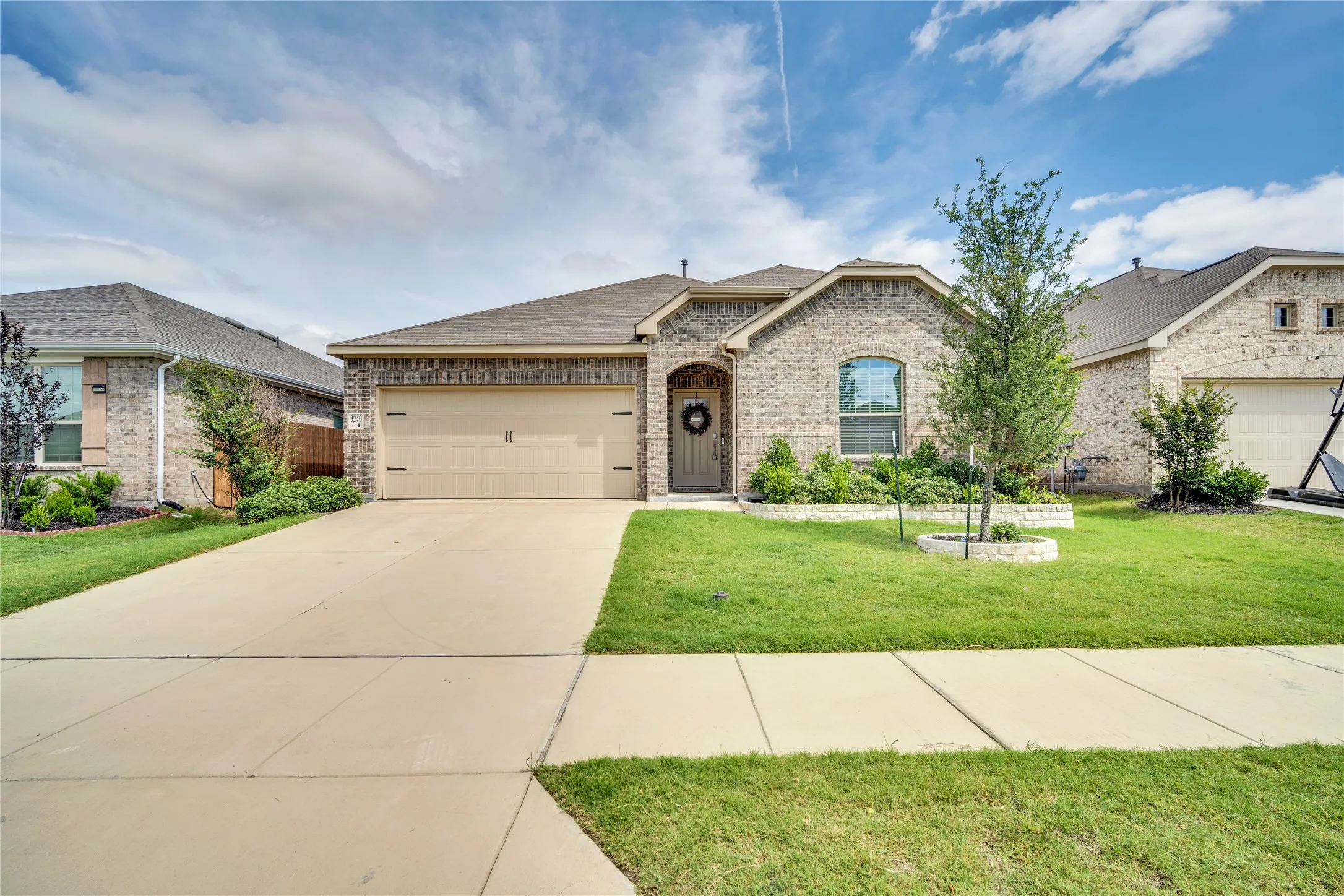 Single Family Residence For Sale in Kaufman County , 3240 Apple Creek Avenue, Crandall, Texas 75114, 4 Bedroom, 2 Bathroom, 2 Garage spaces, 1,981 Sqft, built in 2023, mls#21279642, Real Estate Agent in Crandall, Homes For Sale in Kaufman county, Homes For Sale in Crandall, Realtor in Crandall Texas, Real Estate Brokerage Independent Realty Texas, Luminita Cordes Realtor