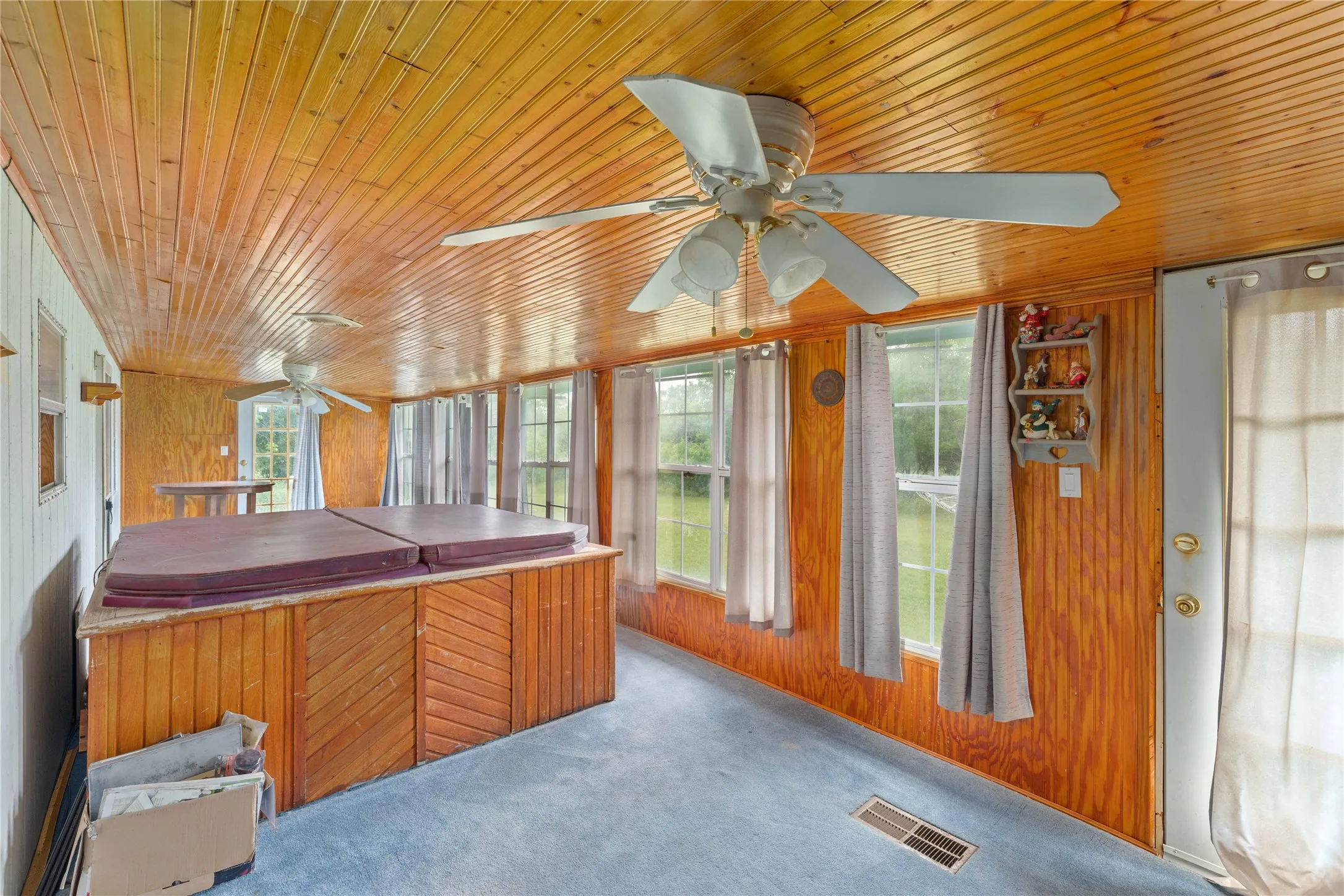 Single Family Residence For Sale in Brown County , 210 7th Street, Blanket, Texas 76432, 3 Bedroom, 2 Bathroom, Garage spaces, 1,926 Sqft, built in 1998, mls#21275507, Real Estate Agent in Blanket, Homes For Sale in Brown county, Homes For Sale in Blanket, Realtor in Blanket Texas, Real Estate Brokerage Independent Realty Texas, Luminita Cordes Realtor