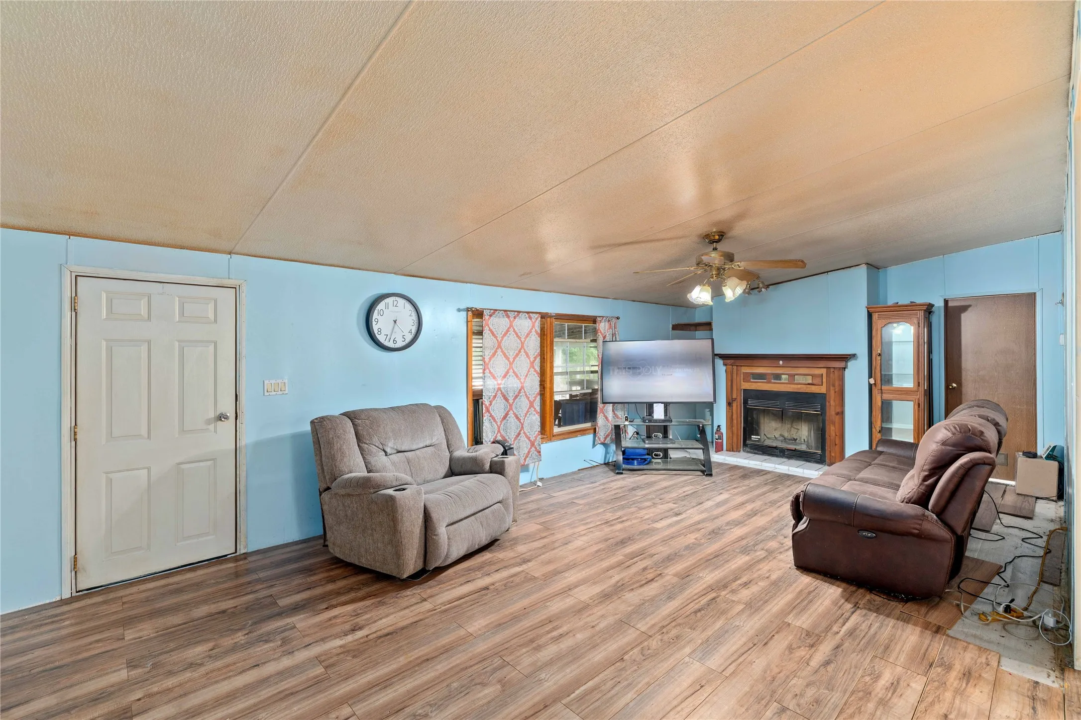 Single Family Residence For Sale in Brown County , 210 7th Street, Blanket, Texas 76432, 3 Bedroom, 2 Bathroom, Garage spaces, 1,926 Sqft, built in 1998, mls#21275507, Real Estate Agent in Blanket, Homes For Sale in Brown county, Homes For Sale in Blanket, Realtor in Blanket Texas, Real Estate Brokerage Independent Realty Texas, Luminita Cordes Realtor