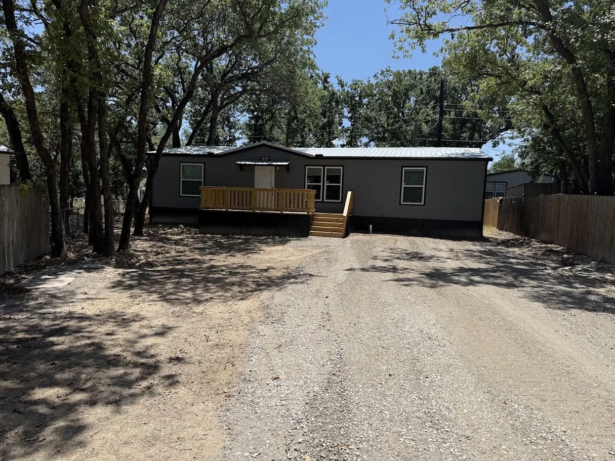 Manufactured Home For Sale in Tarrant County , 1628 Pelican Court N, Pelican Bay, Texas 76020, 3 Bedroom, 2 Bathroom, Garage spaces, 1,387 Sqft, built in 2026, mls#21277334, Real Estate Agent in Pelican Bay, Homes For Sale in Tarrant county, Homes For Sale in Pelican Bay, Realtor in Pelican Bay Texas, Real Estate Brokerage Independent Realty Texas, Luminita Cordes Realtor