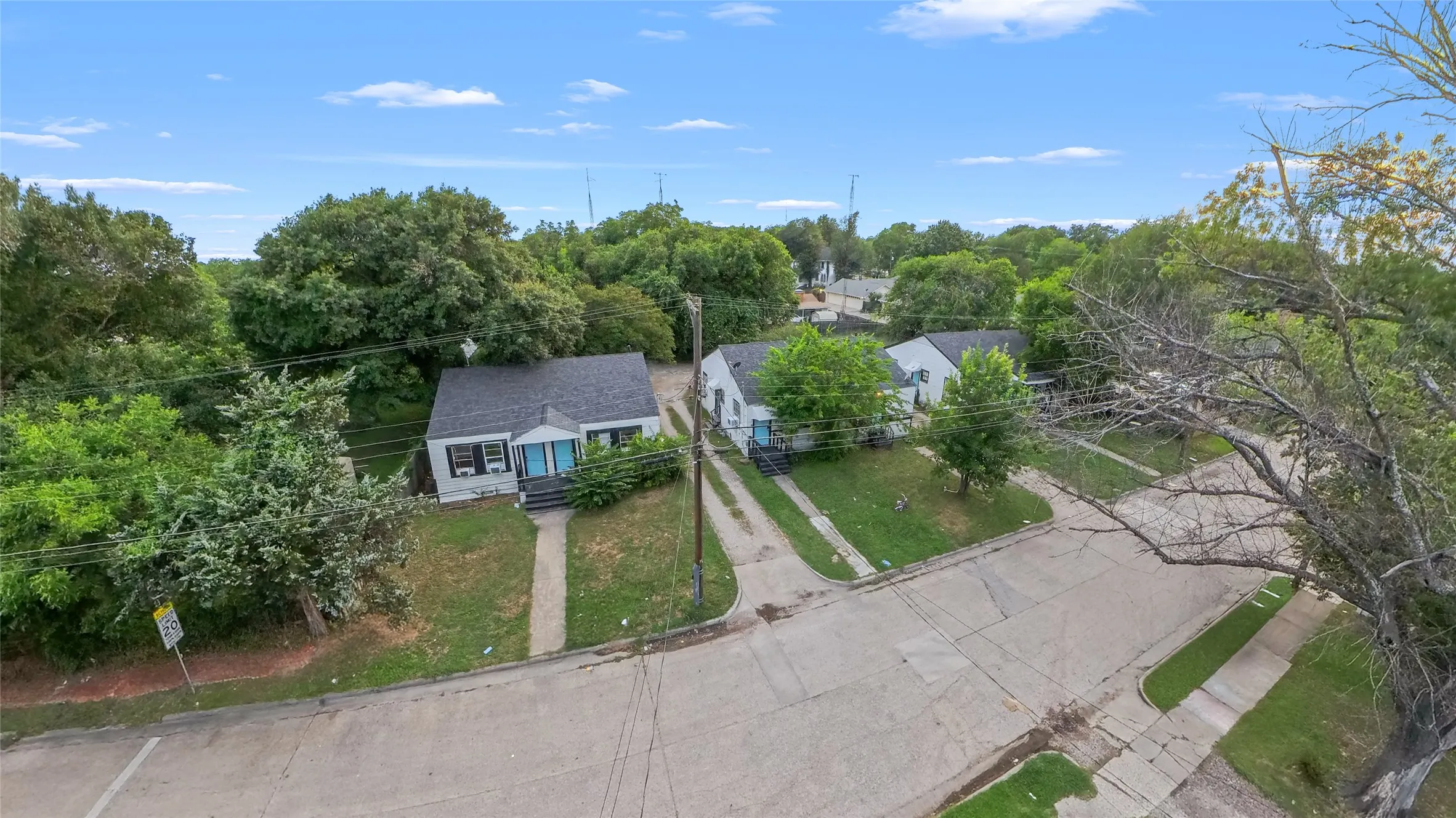 For Sale in Navarro County , 212 N 19th Street, Corsicana, Texas 75110, 12 Bedrooms, 6 Bathrooms, Garage spaces, 0 Sqft, built in 1940, Price $523,000, mls#21279735, Real Estate Agent in Corsicana, Homes For Sale in Navarro county, Homes For Sale in Corsicana, Realtor in Corsicana Texas, Real Estate Brokerage Independent Realty Texas, Luminita Cordes Realtor