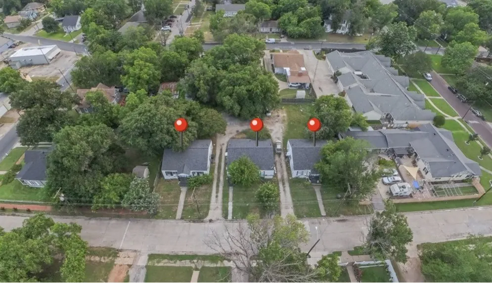 For Sale in Navarro County , 212 N 19th Street, Corsicana, Texas 75110, 12 Bedrooms, 6 Bathrooms, Garage spaces, 0 Sqft, built in 1940, Price $523,000, mls#21279735, Real Estate Agent in Corsicana, Homes For Sale in Navarro county, Homes For Sale in Corsicana, Realtor in Corsicana Texas, Real Estate Brokerage Independent Realty Texas, Luminita Cordes Realtor