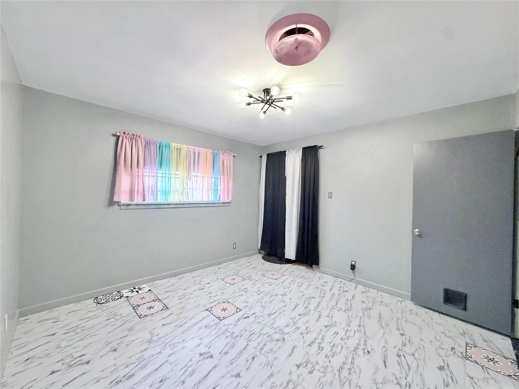 Single Family Residence For Sale in Nolan County , 1400 Sunnyvale Street, Sweetwater, Texas 79556, 4 Bedroom, 2 Bathroom, 2 Garage spaces, 1,870 Sqft, built in 1974, mls#21279047, Real Estate Agent in Sweetwater, Homes For Sale in Nolan county, Homes For Sale in Sweetwater, Realtor in Sweetwater Texas, Real Estate Brokerage Independent Realty Texas, Luminita Cordes Realtor