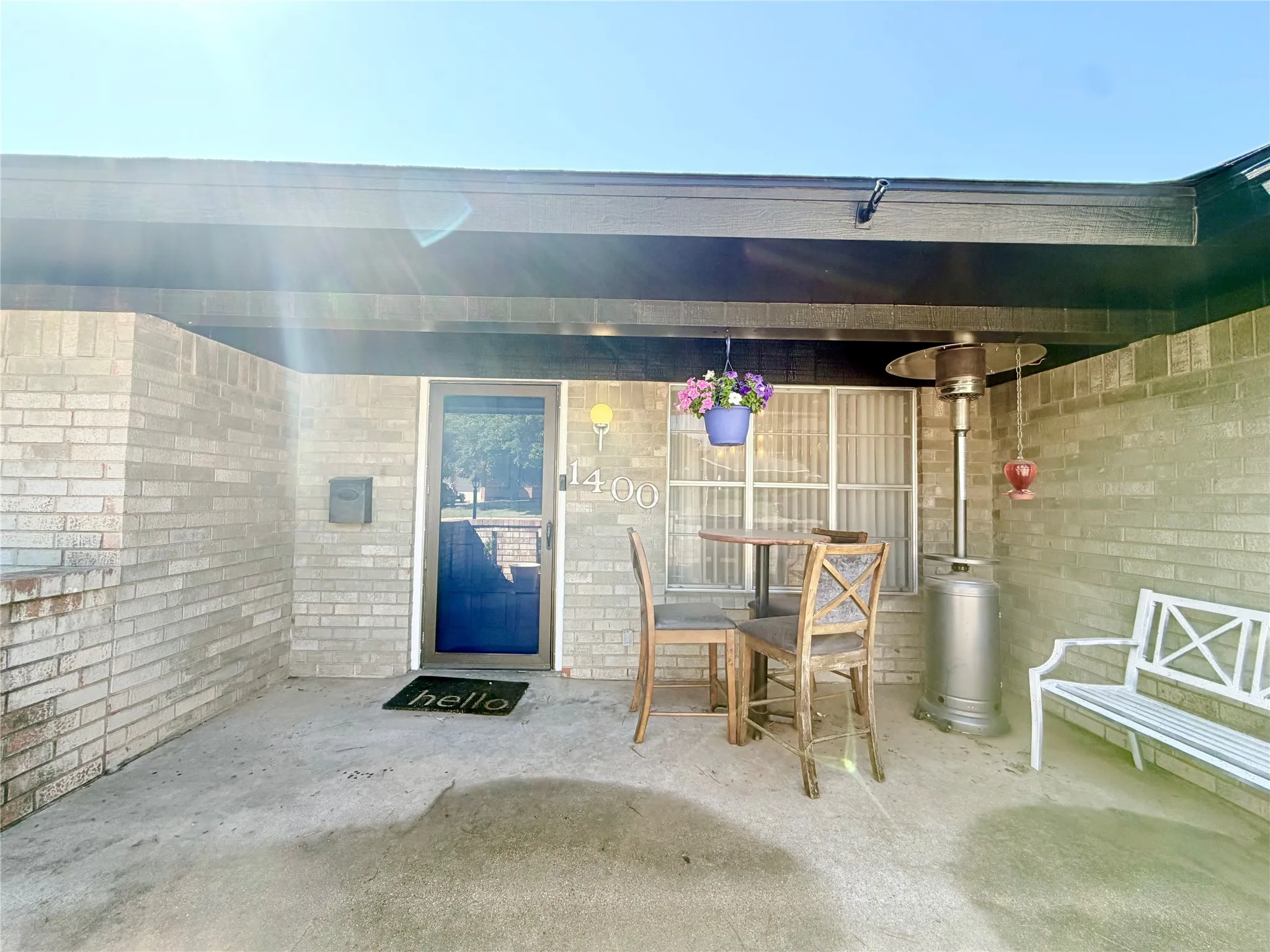 Single Family Residence For Sale in Nolan County , 1400 Sunnyvale Street, Sweetwater, Texas 79556, 4 Bedroom, 2 Bathroom, 2 Garage spaces, 1,870 Sqft, built in 1974, mls#21279047, Real Estate Agent in Sweetwater, Homes For Sale in Nolan county, Homes For Sale in Sweetwater, Realtor in Sweetwater Texas, Real Estate Brokerage Independent Realty Texas, Luminita Cordes Realtor