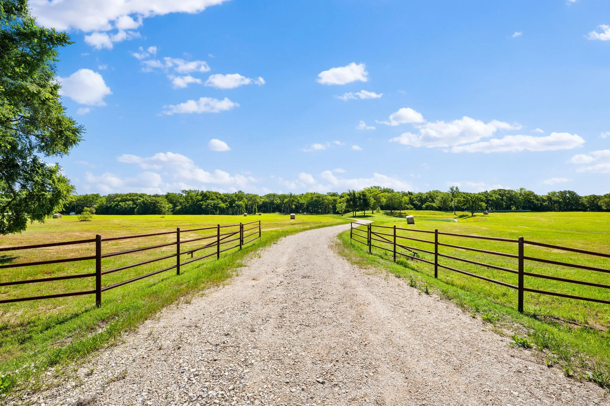 Unimproved Land For Sale in Grayson County , 24708 FM 901, Whitesboro, Texas 76273, 0, 0, Garage spaces, 0 Sqft, built in 0, Price $775,000, mls#21255928, Real Estate Agent in Whitesboro, Homes For Sale in Grayson county, Homes For Sale in Whitesboro, Realtor in Whitesboro Texas, Real Estate Brokerage Independent Realty Texas, Luminita Cordes Realtor
