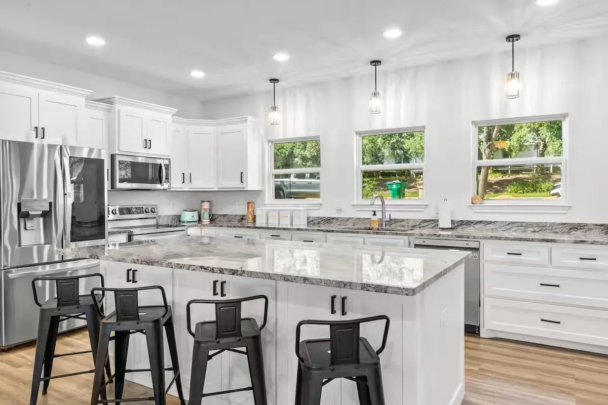 Single Family Residence For Sale in Brown County , 8214 County Road 607, Brownwood, Texas 76801, 6 Bedroom, 5 Bathroom, Garage spaces, 3,984 Sqft, built in 2020, mls#21279484, Real Estate Agent in Brownwood, Homes For Sale in Brown county, Homes For Sale in Brownwood, Realtor in Brownwood Texas, Real Estate Brokerage Independent Realty Texas, Luminita Cordes Realtor