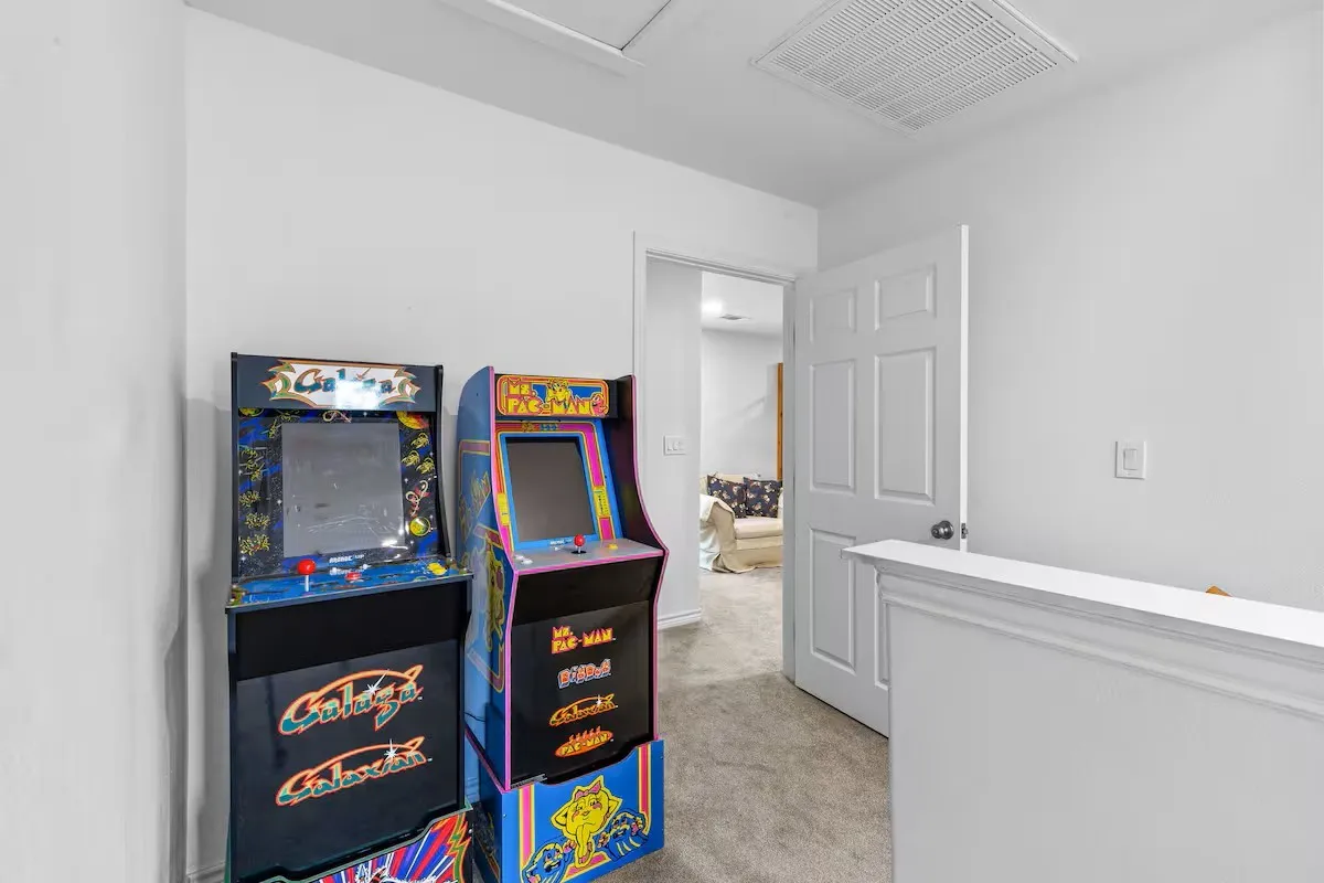 Single Family Residence For Sale in Brown County , 8214 County Road 607, Brownwood, Texas 76801, 6 Bedroom, 5 Bathroom, Garage spaces, 3,984 Sqft, built in 2020, mls#21279484, Real Estate Agent in Brownwood, Homes For Sale in Brown county, Homes For Sale in Brownwood, Realtor in Brownwood Texas, Real Estate Brokerage Independent Realty Texas, Luminita Cordes Realtor