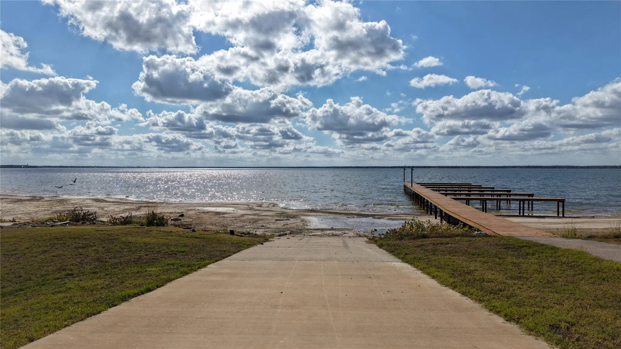 Private community boat launch with convenient lake access
