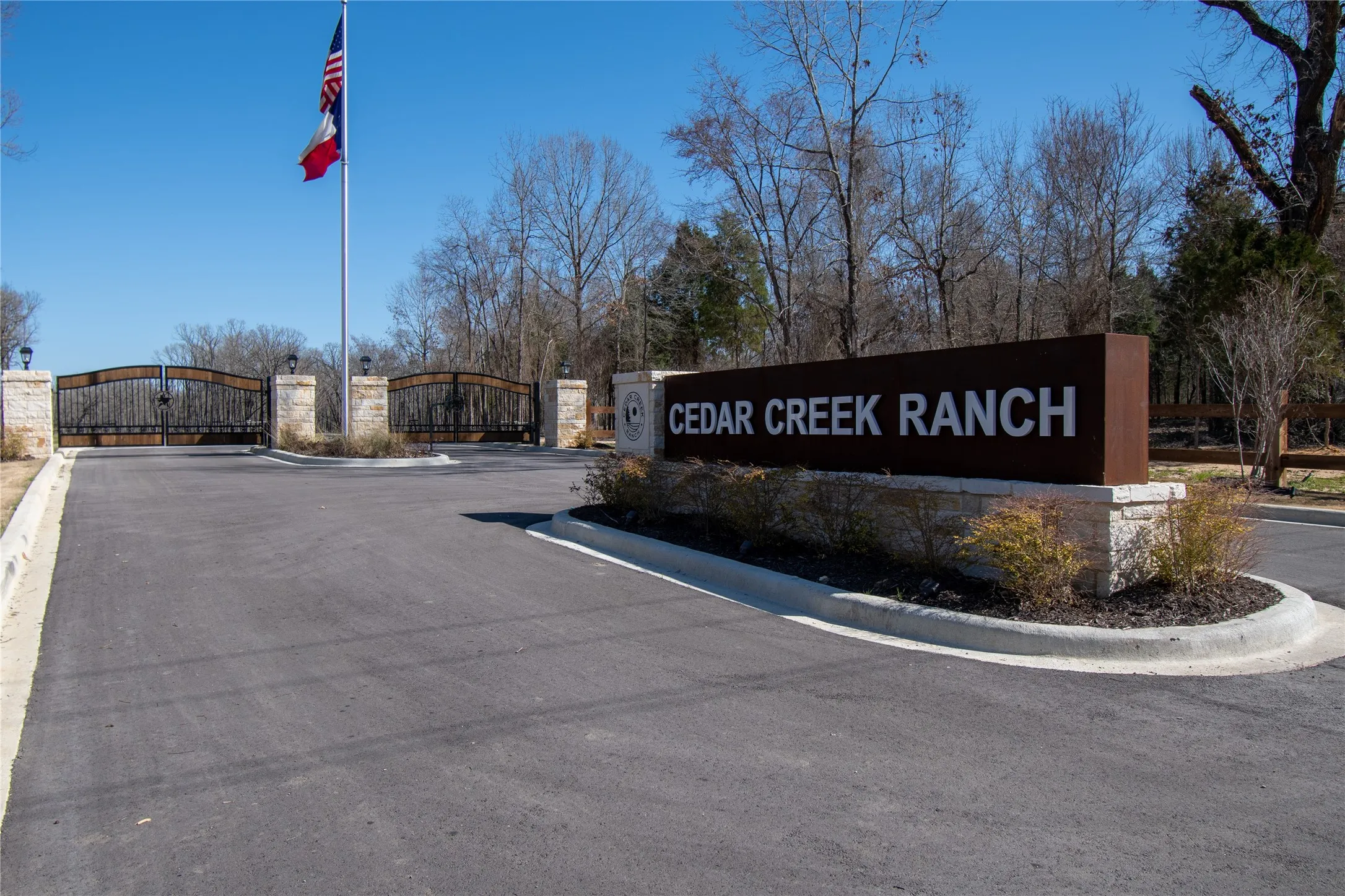 Unimproved Land For Sale in Henderson County , 7321 Ranch Oaks Trail, Eustace, Texas 75124, 0, 0, Garage spaces, 0 Sqft, built in 0, Price $159,900, mls#21259108, Real Estate Agent in Eustace, Homes For Sale in Henderson county, Homes For Sale in Eustace, Realtor in Eustace Texas, Real Estate Brokerage Independent Realty Texas, Luminita Cordes Realtor