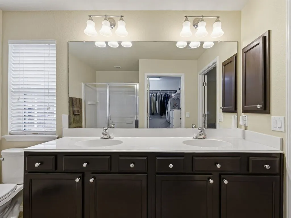 Single Family Residence For Sale in Denton County , 7975 Estancia Drive, Frisco, Texas 75036, 3 Bedroom, 2 Bathroom, 2 Garage spaces, 1,467 Sqft, built in 2010, mls#21272028, Real Estate Agent in Frisco, Homes For Sale in Denton county, Homes For Sale in Frisco, Realtor in Frisco Texas, Real Estate Brokerage Independent Realty Texas, Luminita Cordes Realtor