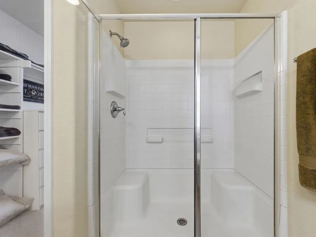 Single Family Residence For Sale in Denton County , 7975 Estancia Drive, Frisco, Texas 75036, 3 Bedroom, 2 Bathroom, 2 Garage spaces, 1,467 Sqft, built in 2010, mls#21272028, Real Estate Agent in Frisco, Homes For Sale in Denton county, Homes For Sale in Frisco, Realtor in Frisco Texas, Real Estate Brokerage Independent Realty Texas, Luminita Cordes Realtor