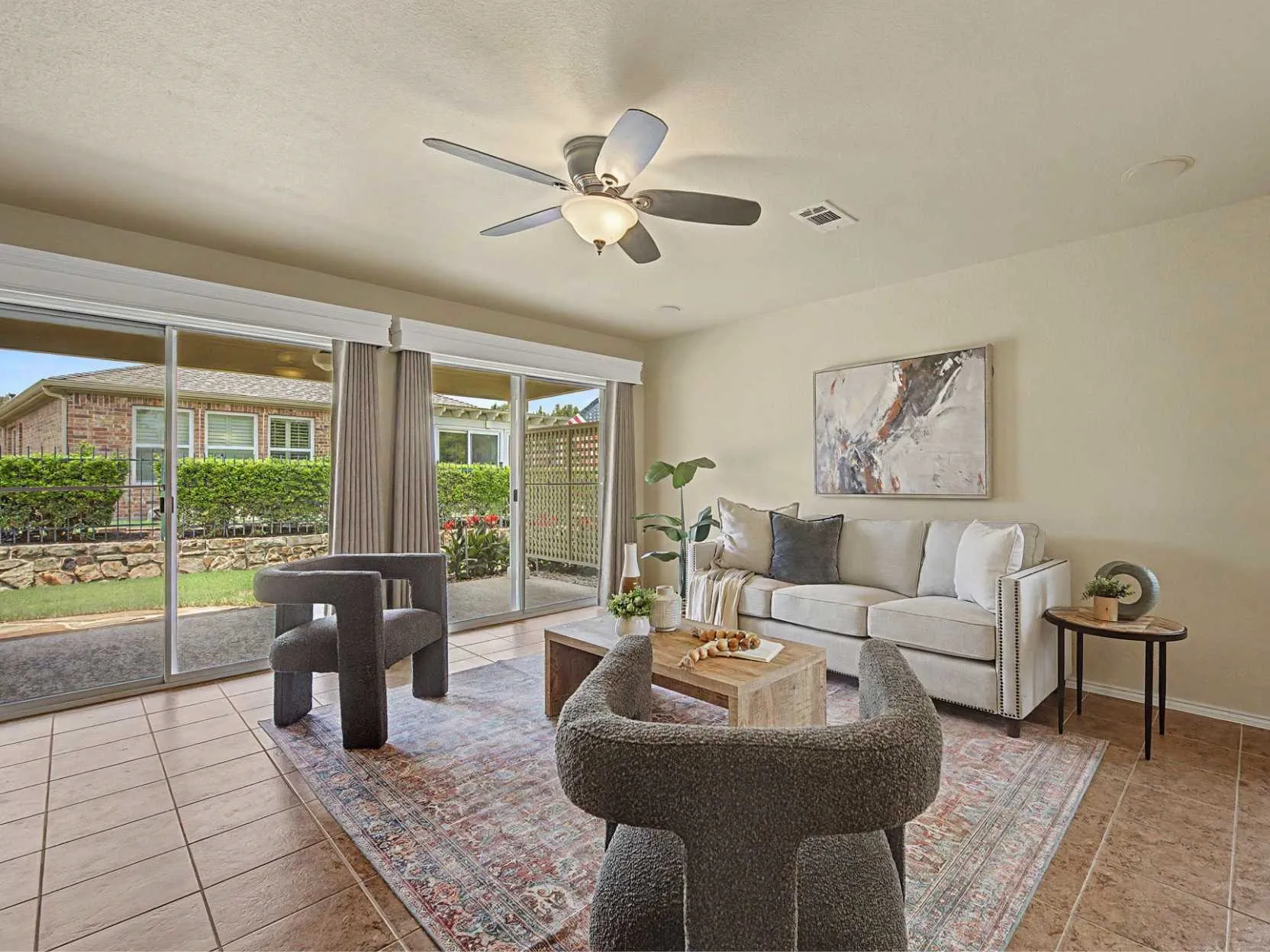 Single Family Residence For Sale in Denton County , 7975 Estancia Drive, Frisco, Texas 75036, 3 Bedroom, 2 Bathroom, 2 Garage spaces, 1,467 Sqft, built in 2010, mls#21272028, Real Estate Agent in Frisco, Homes For Sale in Denton county, Homes For Sale in Frisco, Realtor in Frisco Texas, Real Estate Brokerage Independent Realty Texas, Luminita Cordes Realtor