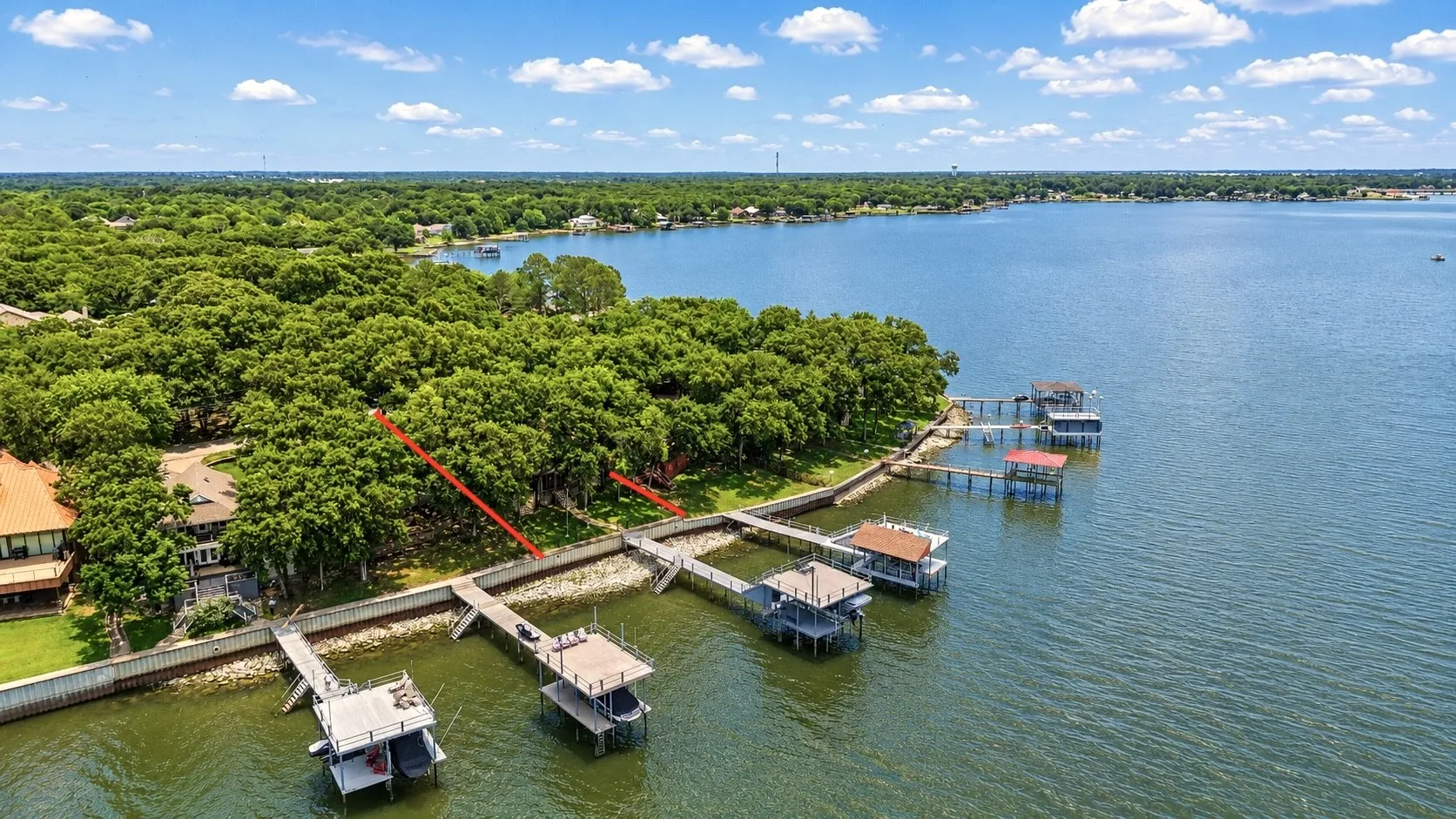 Single Family Residence For Sale in Henderson County , 247 Admiral Drive, Gun Barrel City, Texas 75156, 3 Bedroom, 2 Bathroom, Garage spaces, 1,535 Sqft, built in 1984, mls#21277723, Real Estate Agent in Gun Barrel City, Homes For Sale in Henderson county, Homes For Sale in Gun Barrel City, Realtor in Gun Barrel City Texas, Real Estate Brokerage Independent Realty Texas, Luminita Cordes Realtor