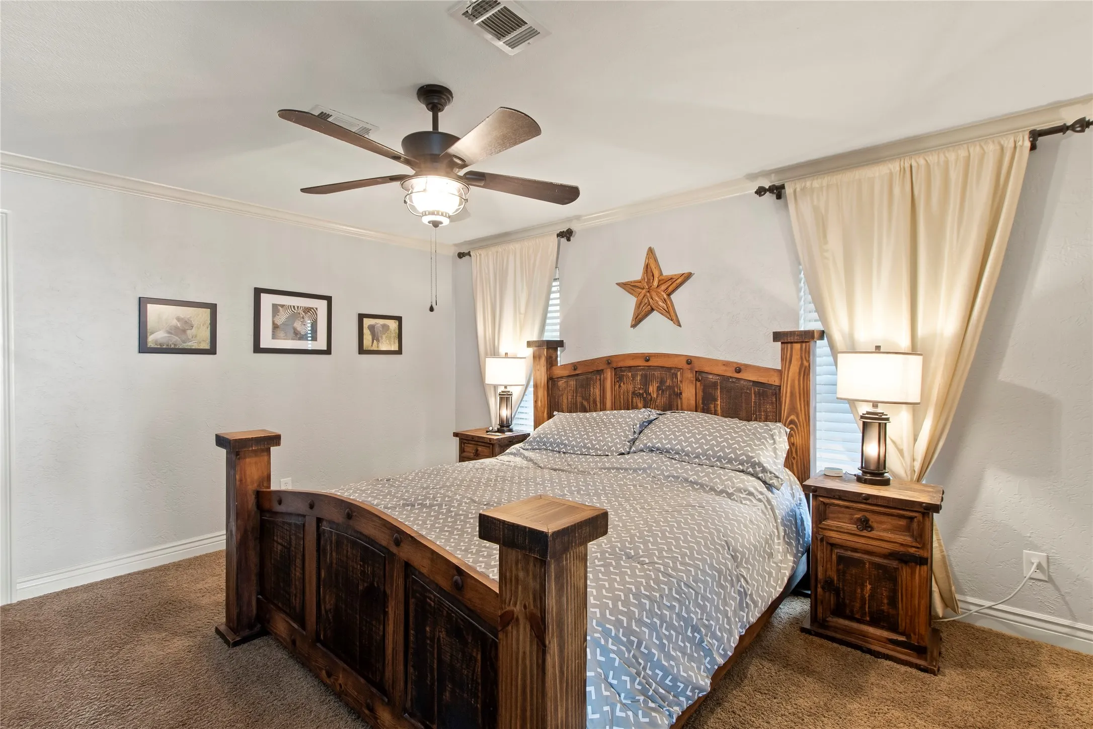 Single Family Residence For Sale in Henderson County , 247 Admiral Drive, Gun Barrel City, Texas 75156, 3 Bedroom, 2 Bathroom, Garage spaces, 1,535 Sqft, built in 1984, mls#21277723, Real Estate Agent in Gun Barrel City, Homes For Sale in Henderson county, Homes For Sale in Gun Barrel City, Realtor in Gun Barrel City Texas, Real Estate Brokerage Independent Realty Texas, Luminita Cordes Realtor