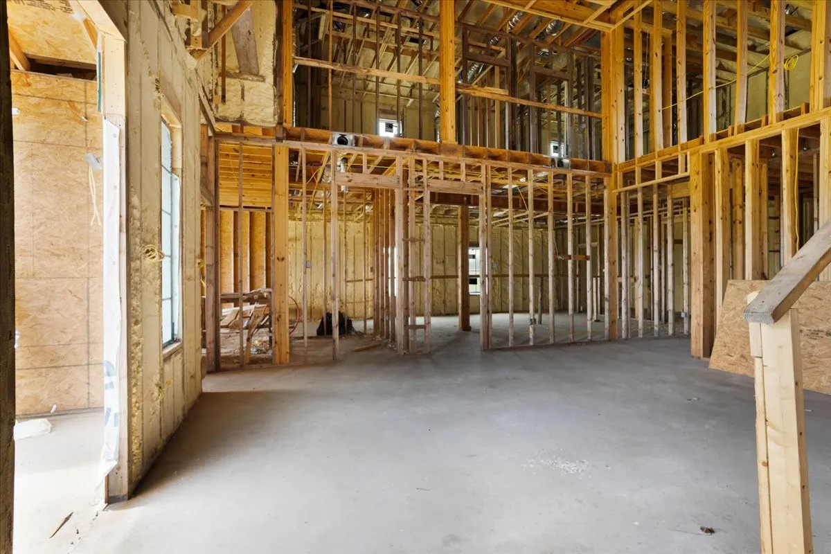 Single Family Residence For Sale in Fannin County , 2463 County Road, Savoy, Texas 75479, 7 Bedroom, 3 Bathroom, 2 Garage spaces, 4,637 Sqft, built in 2021, mls#21279835, Real Estate Agent in Savoy, Homes For Sale in Fannin county, Homes For Sale in Savoy, Realtor in Savoy Texas, Real Estate Brokerage Independent Realty Texas, Luminita Cordes Realtor
