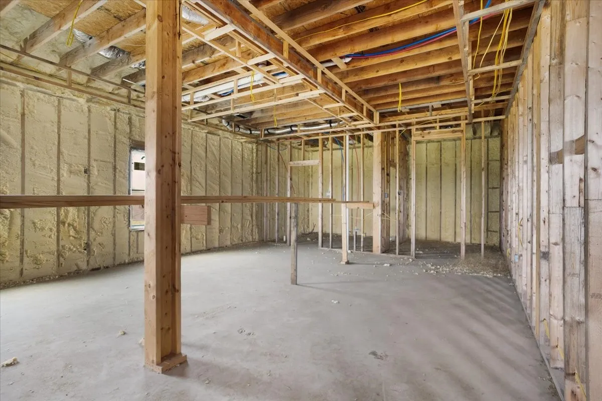 Single Family Residence For Sale in Fannin County , 2463 County Road, Savoy, Texas 75479, 7 Bedroom, 3 Bathroom, 2 Garage spaces, 4,637 Sqft, built in 2021, mls#21279835, Real Estate Agent in Savoy, Homes For Sale in Fannin county, Homes For Sale in Savoy, Realtor in Savoy Texas, Real Estate Brokerage Independent Realty Texas, Luminita Cordes Realtor