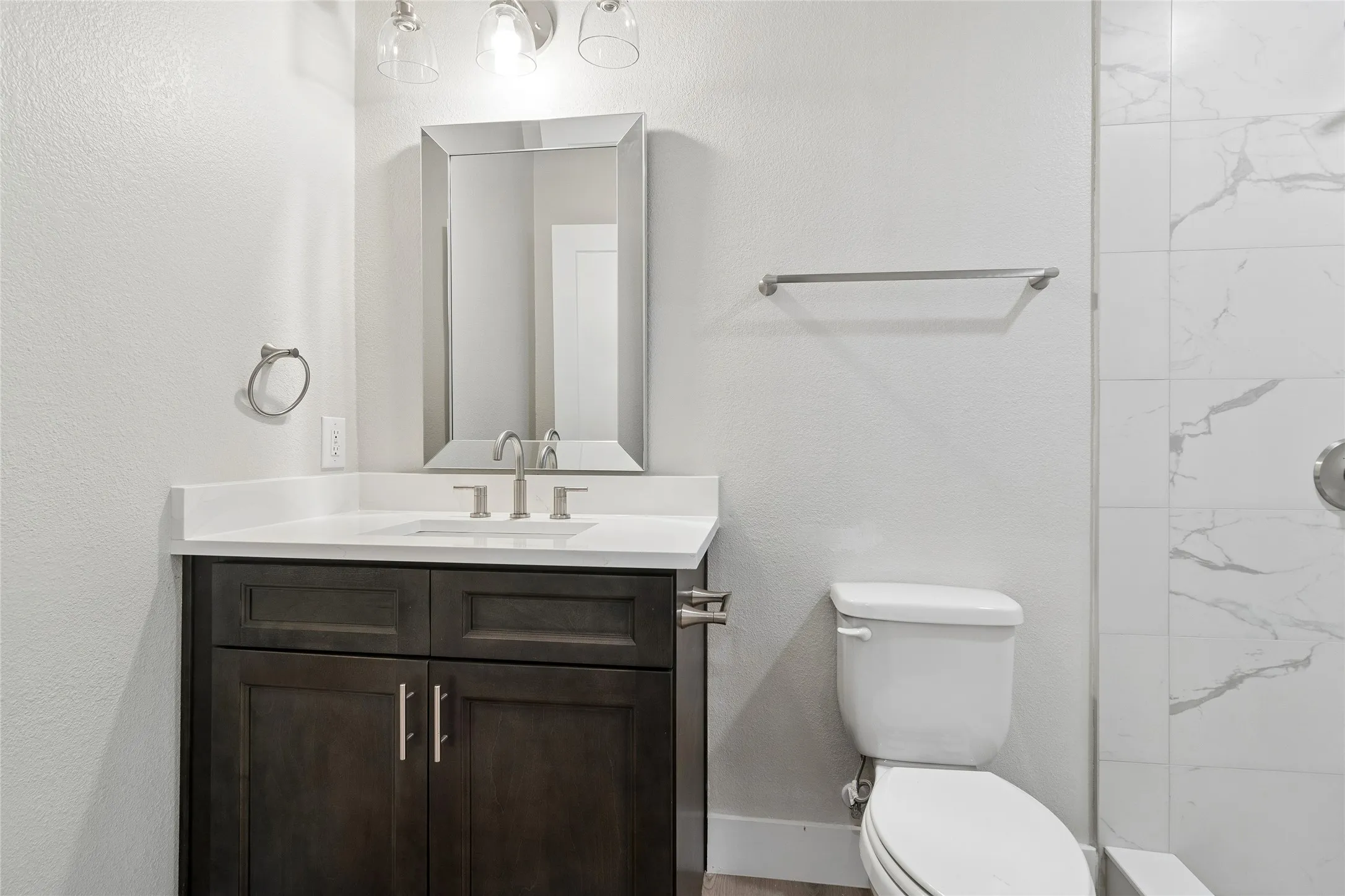 Single Family Residence For Sale in Denton County , 2825 Enchanted Eve Drive, Little Elm, Texas 75068, 4 Bedroom, 2 Bathroom, 2 Garage spaces, 1,980 Sqft, built in 2005, mls#21277638, Real Estate Agent in Little Elm, Homes For Sale in Denton county, Homes For Sale in Little Elm, Realtor in Little Elm Texas, Real Estate Brokerage Independent Realty Texas, Luminita Cordes Realtor