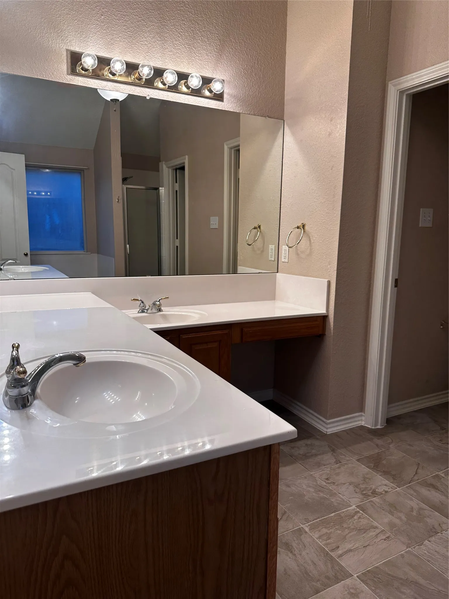 Single Family Residence For Rent in Collin County , 461 San Remo, Princeton, Texas 75407, 3 Bedroom, 2 Bathroom, 2 Garage spaces, 2,084 Sqft, built in 2000, mls#21264784, Real Estate Agent in Princeton, Homes For Rent in Collin county, Homes For Rent in Princeton, Realtor in Princeton Texas, Real Estate Brokerage Independent Realty Texas, Luminita Cordes Realtor