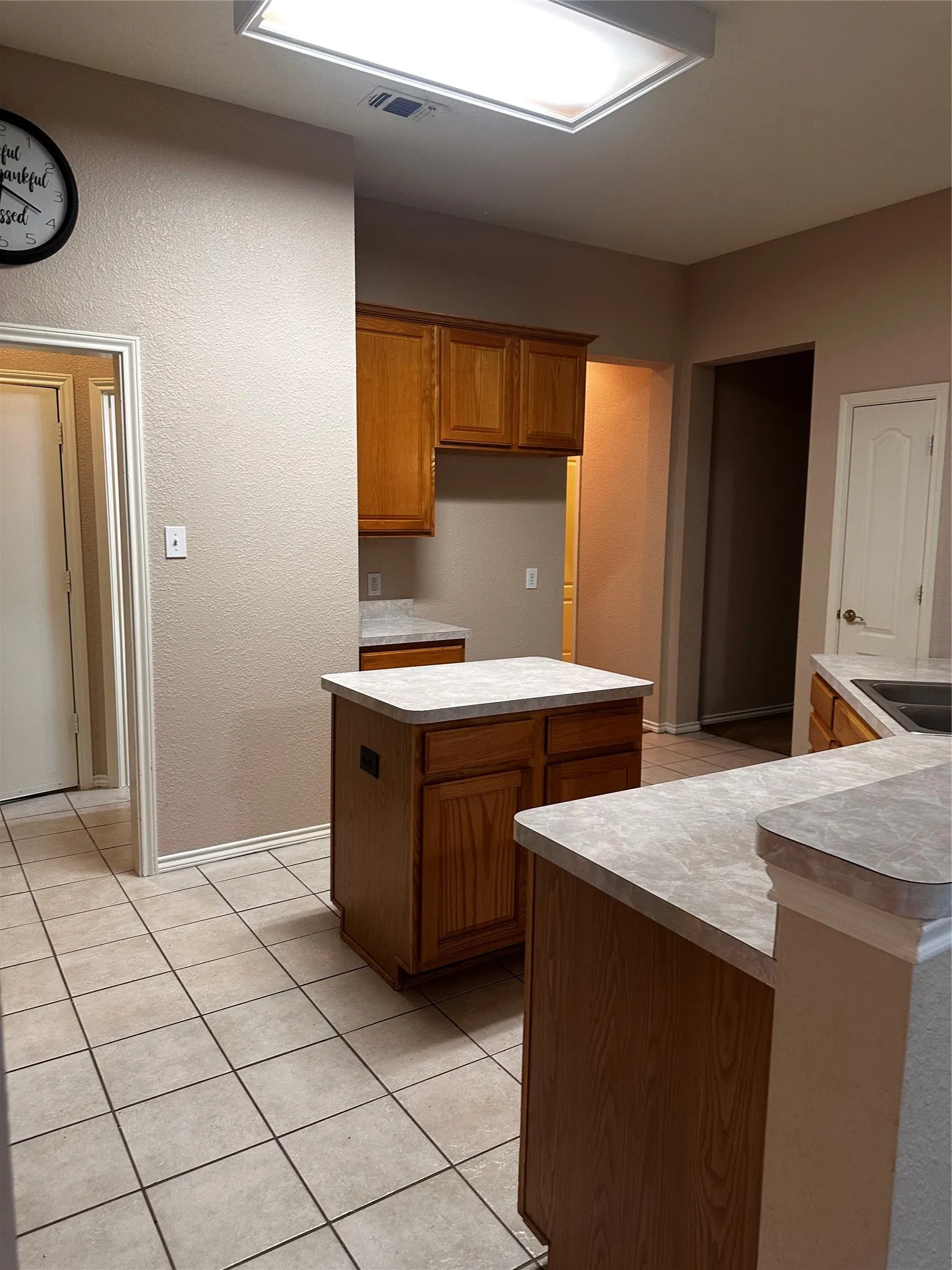 Single Family Residence For Rent in Collin County , 461 San Remo, Princeton, Texas 75407, 3 Bedroom, 2 Bathroom, 2 Garage spaces, 2,084 Sqft, built in 2000, mls#21264784, Real Estate Agent in Princeton, Homes For Rent in Collin county, Homes For Rent in Princeton, Realtor in Princeton Texas, Real Estate Brokerage Independent Realty Texas, Luminita Cordes Realtor