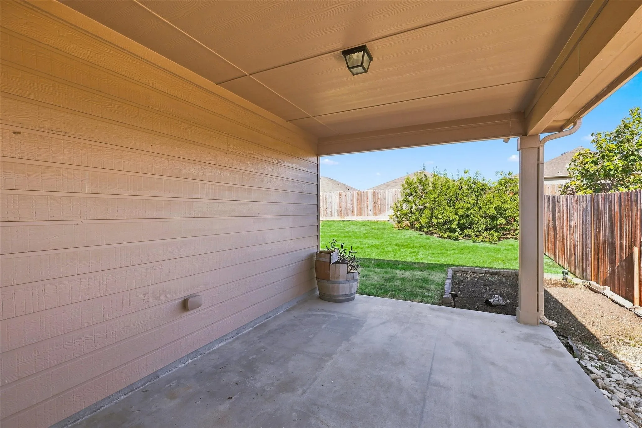 Single Family Residence For Sale in Denton County , 3605 Skelton Street, Denton, Texas 76207, 4 Bedroom, 3 Bathroom, 2 Garage spaces, 2,084 Sqft, built in 2020, mls#21279166, Real Estate Agent in Denton, Homes For Sale in Denton county, Homes For Sale in Denton, Realtor in Denton Texas, Real Estate Brokerage Independent Realty Texas, Luminita Cordes Realtor