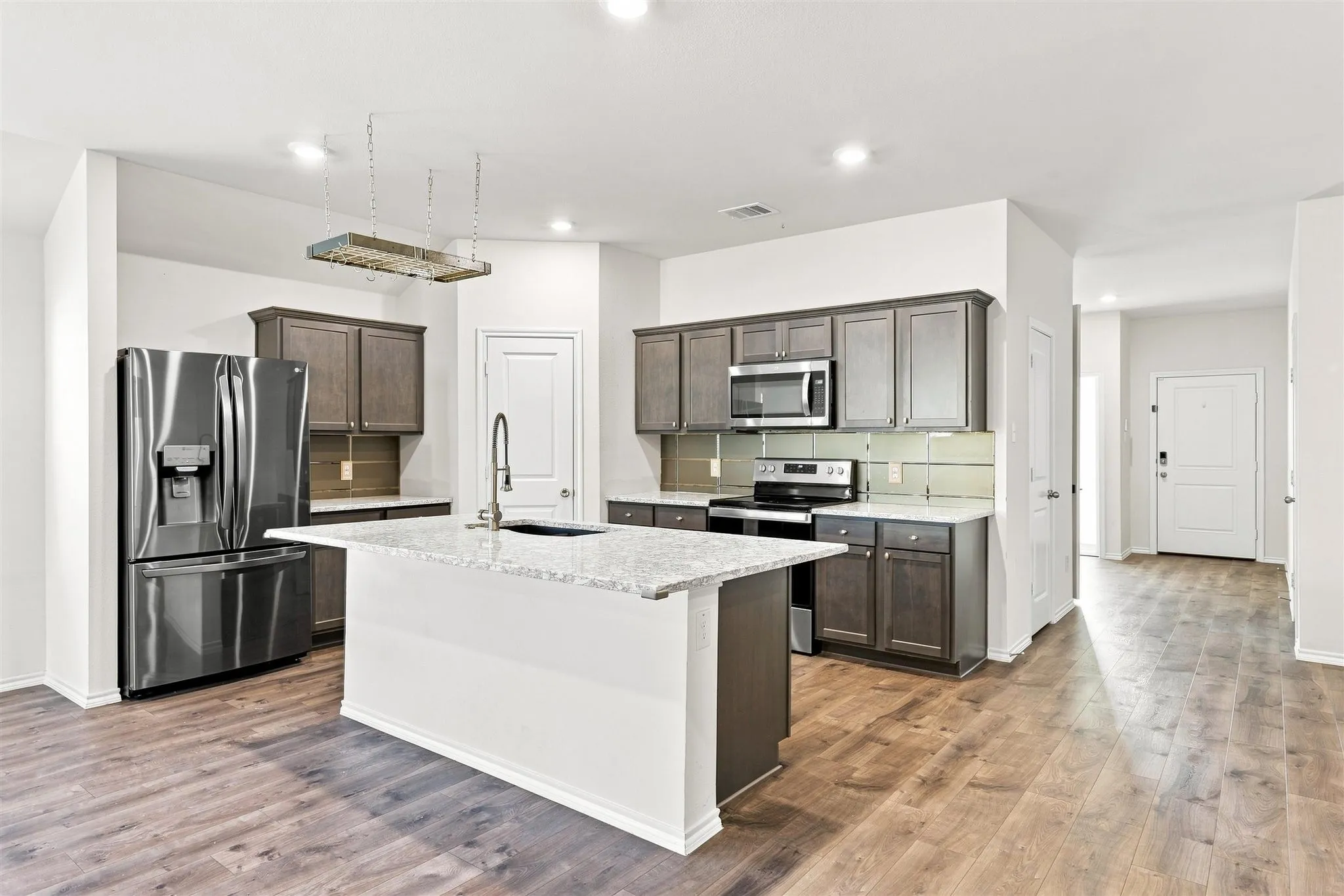 Single Family Residence For Sale in Denton County , 3605 Skelton Street, Denton, Texas 76207, 4 Bedroom, 3 Bathroom, 2 Garage spaces, 2,084 Sqft, built in 2020, mls#21279166, Real Estate Agent in Denton, Homes For Sale in Denton county, Homes For Sale in Denton, Realtor in Denton Texas, Real Estate Brokerage Independent Realty Texas, Luminita Cordes Realtor