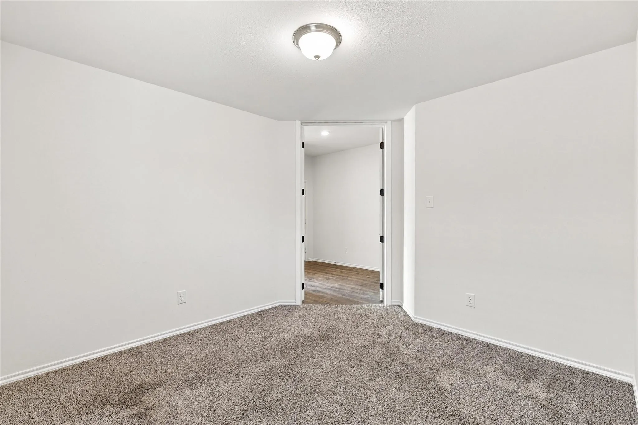 Single Family Residence For Sale in Denton County , 3605 Skelton Street, Denton, Texas 76207, 4 Bedroom, 3 Bathroom, 2 Garage spaces, 2,084 Sqft, built in 2020, mls#21279166, Real Estate Agent in Denton, Homes For Sale in Denton county, Homes For Sale in Denton, Realtor in Denton Texas, Real Estate Brokerage Independent Realty Texas, Luminita Cordes Realtor