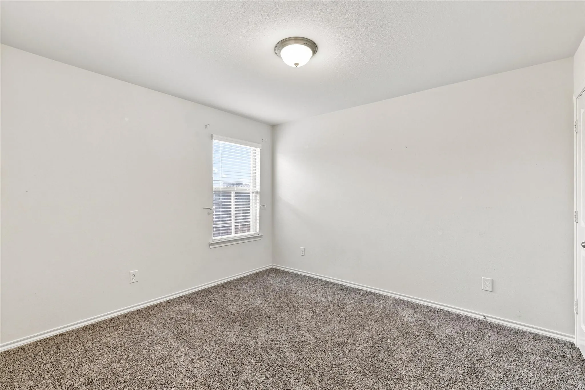 Single Family Residence For Sale in Denton County , 3605 Skelton Street, Denton, Texas 76207, 4 Bedroom, 3 Bathroom, 2 Garage spaces, 2,084 Sqft, built in 2020, mls#21279166, Real Estate Agent in Denton, Homes For Sale in Denton county, Homes For Sale in Denton, Realtor in Denton Texas, Real Estate Brokerage Independent Realty Texas, Luminita Cordes Realtor