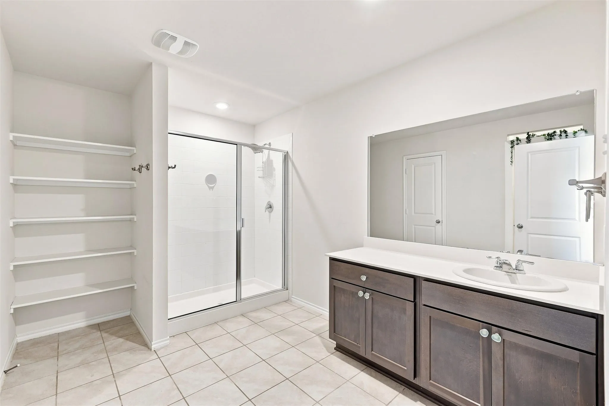 Single Family Residence For Sale in Denton County , 3605 Skelton Street, Denton, Texas 76207, 4 Bedroom, 3 Bathroom, 2 Garage spaces, 2,084 Sqft, built in 2020, mls#21279166, Real Estate Agent in Denton, Homes For Sale in Denton county, Homes For Sale in Denton, Realtor in Denton Texas, Real Estate Brokerage Independent Realty Texas, Luminita Cordes Realtor