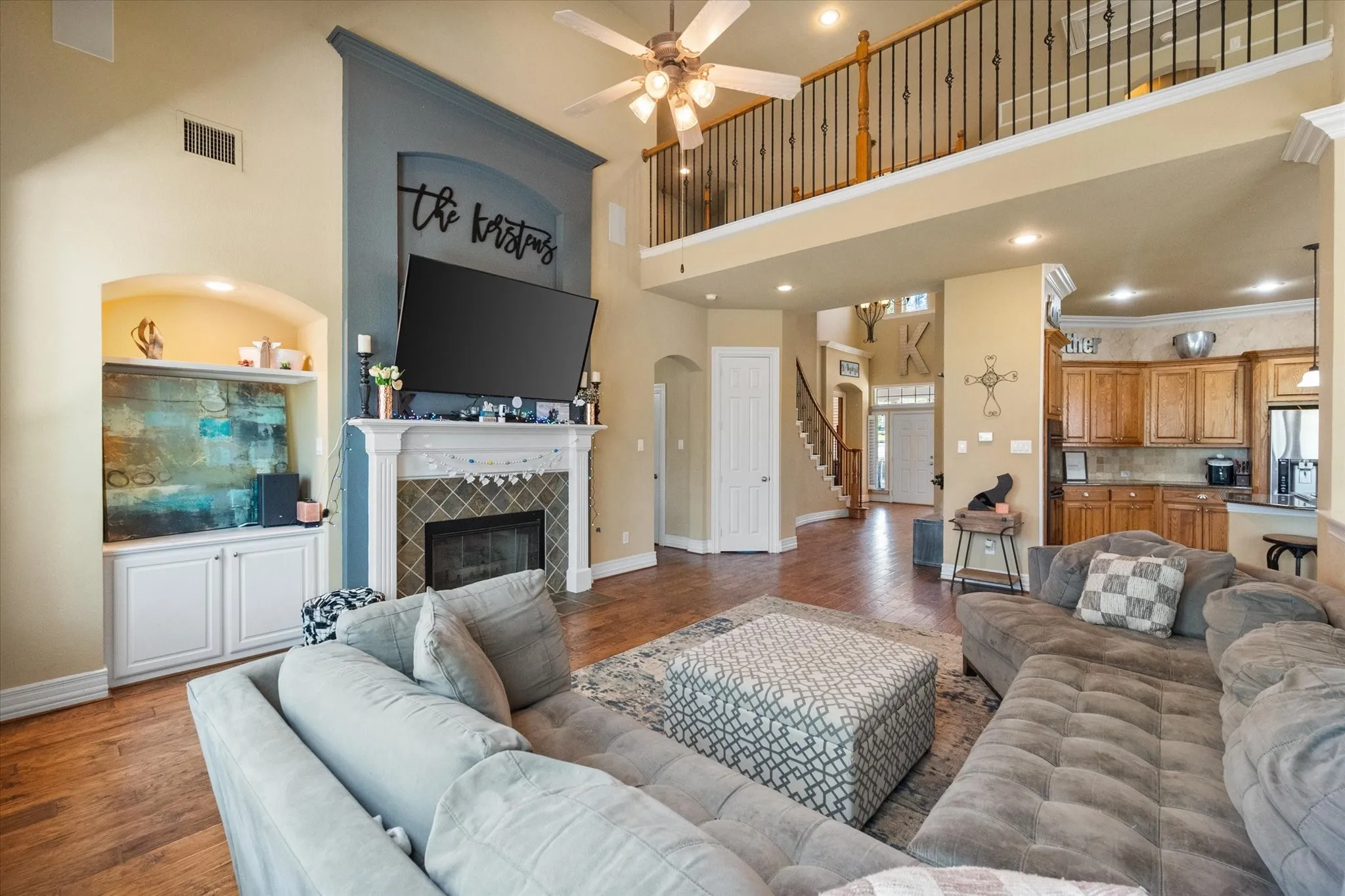 Single Family Residence For Sale in Tarrant County , 1624 Lost Lake Drive, Keller, Texas 76248, 4 Bedroom, 4 Bathroom, 3 Garage spaces, 4,565 Sqft, built in 2003, mls#21279878, Real Estate Agent in Keller, Homes For Sale in Tarrant county, Homes For Sale in Keller, Realtor in Keller Texas, Real Estate Brokerage Independent Realty Texas, Luminita Cordes Realtor